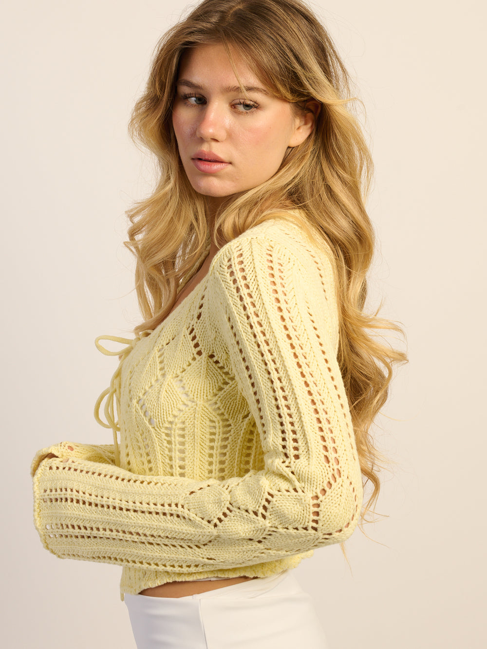 CHANDAIL HARLOW KRISTY CROCHET MANCHES LONGUES – JAUNE