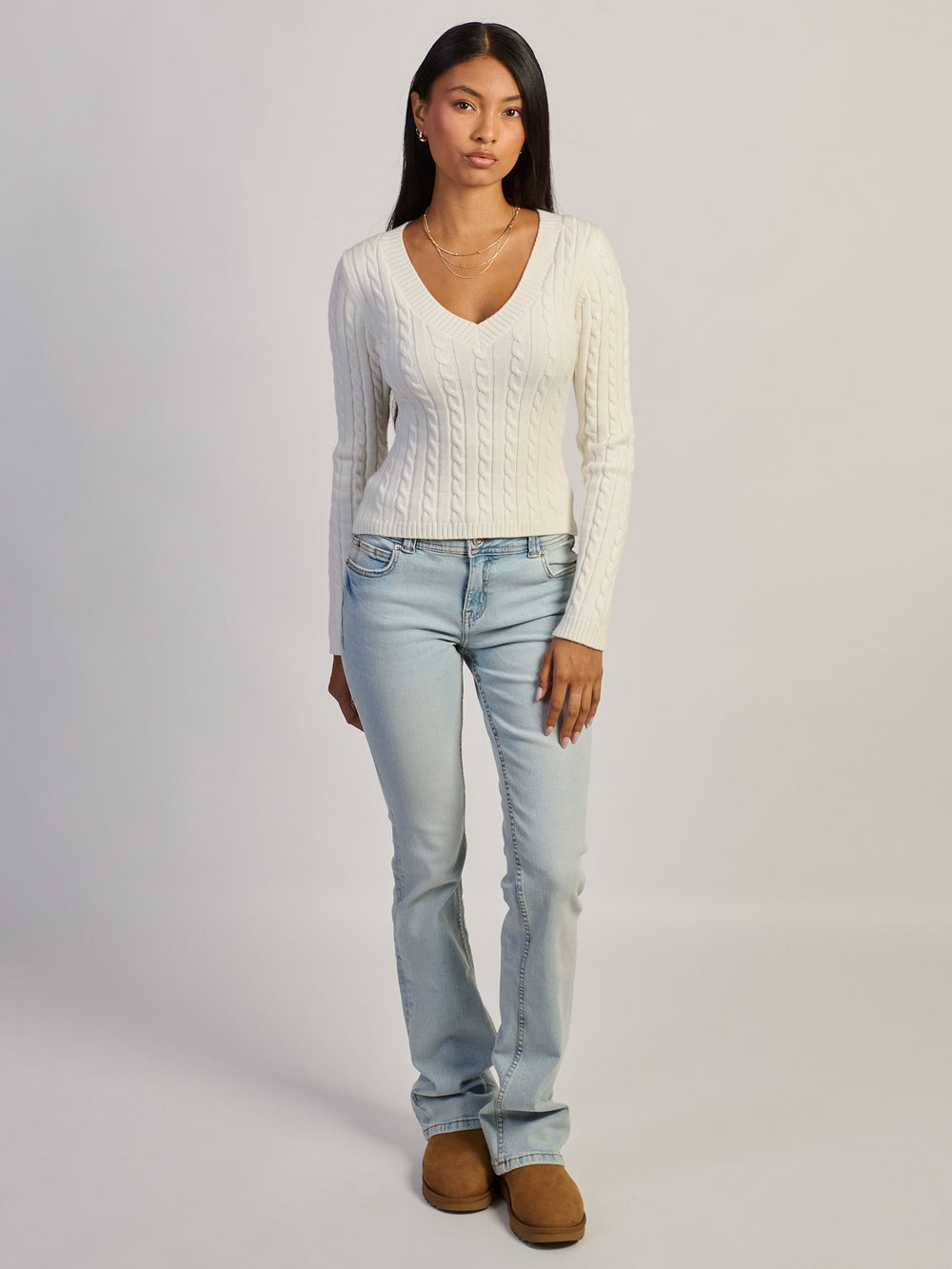 HARLOW PAIGE V - NECK SWEATER - OFF WHITE