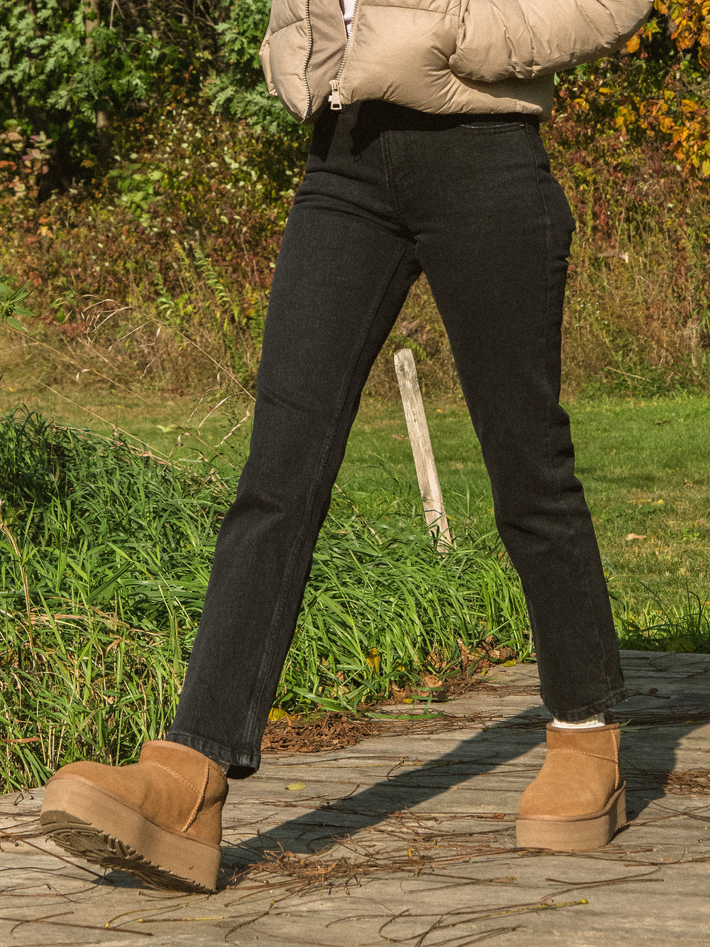 HARLOW HARLOW MID-RISE STRAIGHT JEAN - BLACK - Boathouse