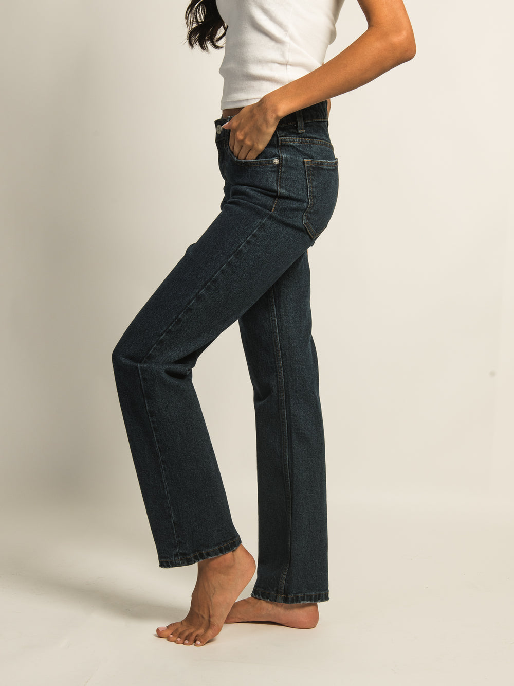 HARLOW MID-RISE STRAIGHT JEAN