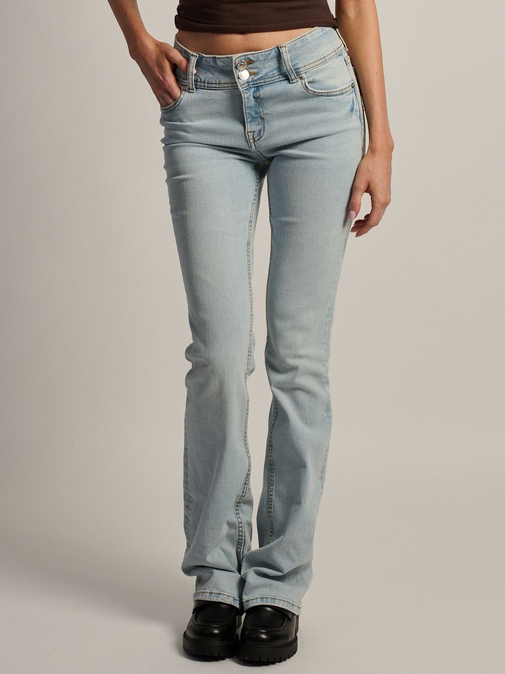 HARLOW LOW RISE BOOTCUT JEAN