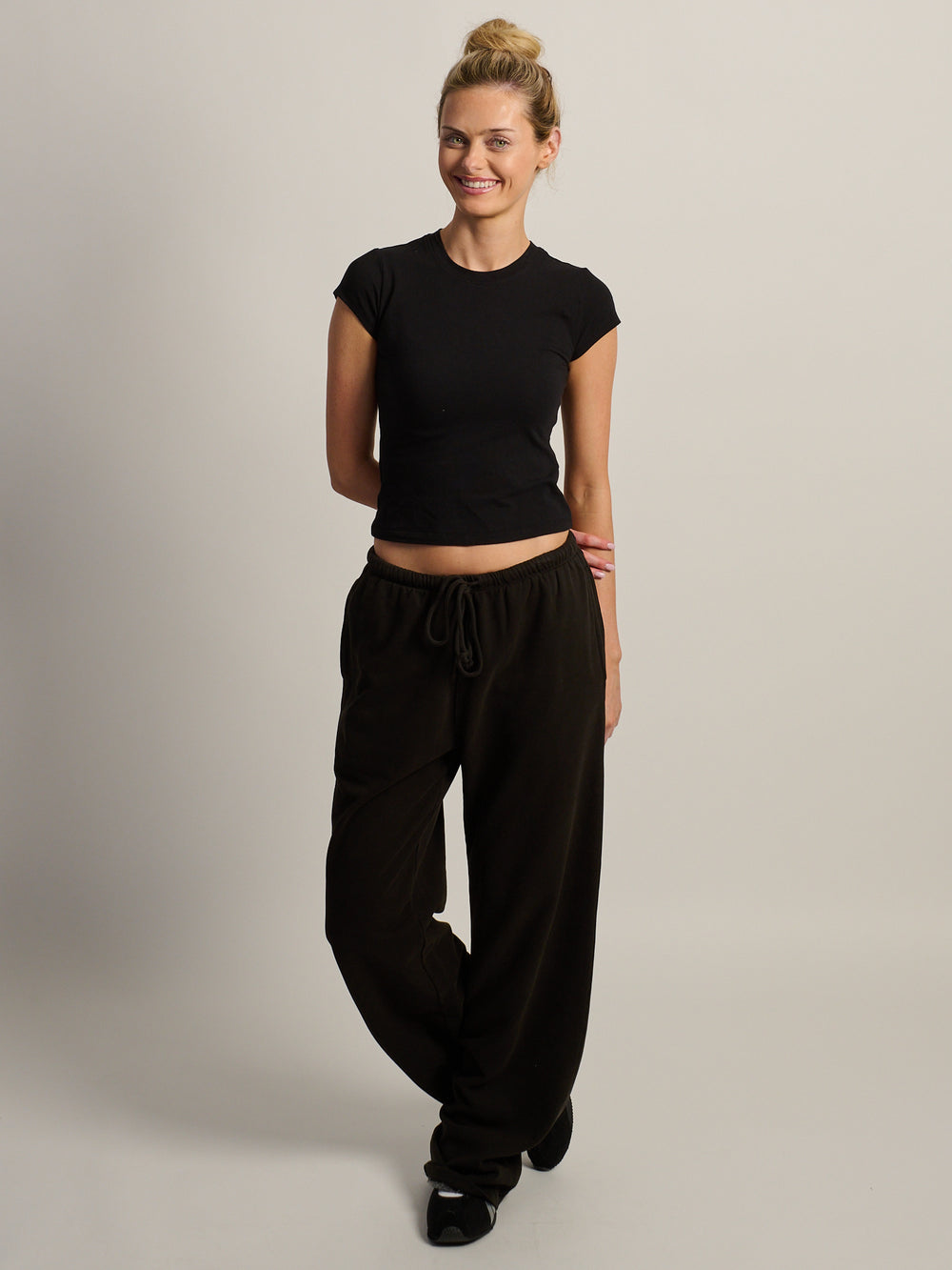 HARLOW STELLA STRAIGHT LEG SWEATPANT