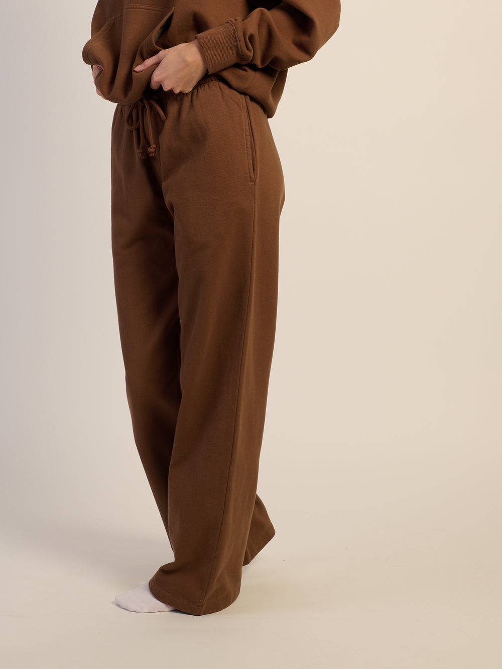 HARLOW STELLA STRAIGHT LEG SWEATPANT - CHOCOLATE
