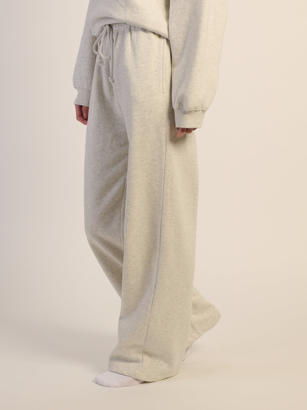 HARLOW STELLA STRAIGHT LEG SWEATPANT - CLOUD