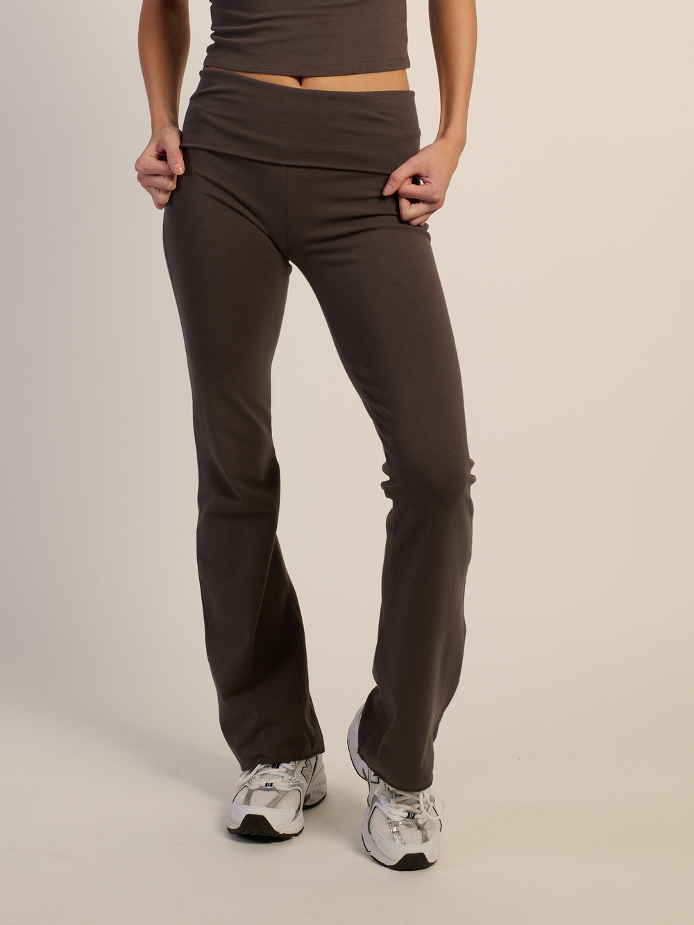 HARLOW ESSENTIAL FOLDOVER PANT - CHARCOAL