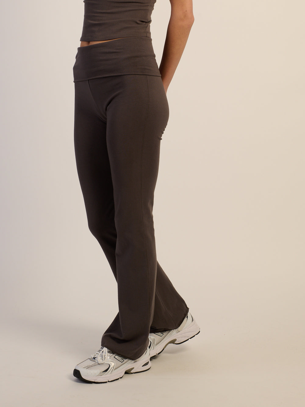 HARLOW ESSENTIAL FOLDOVER PANT - CHARCOAL