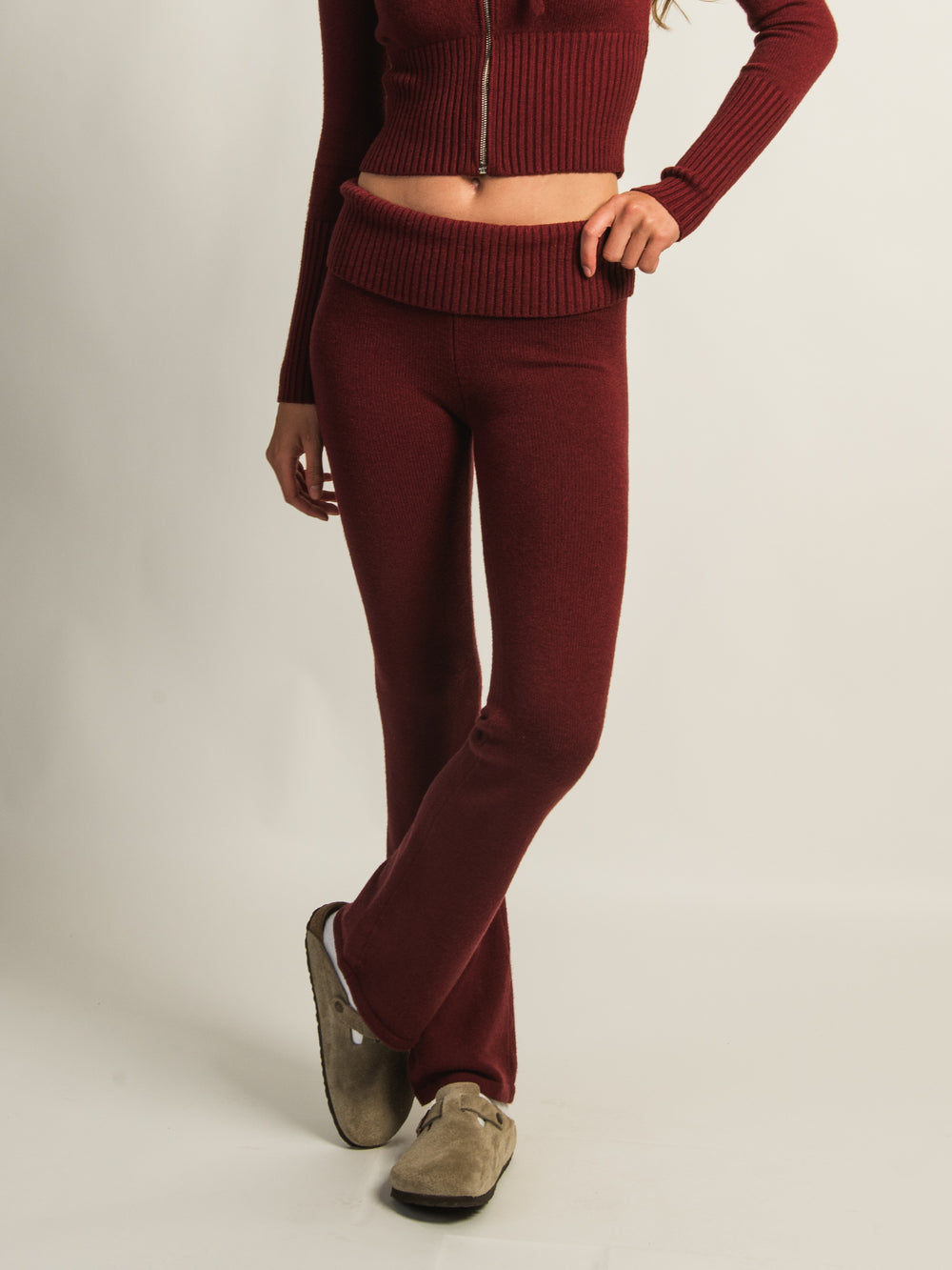 HARLOW BROOKE FLARE PANT - BURGUNDY