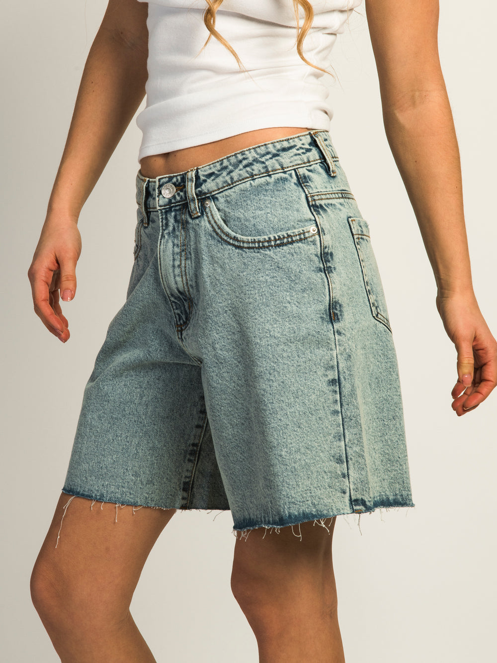 HARLOW HARLOW JORT - LIGHT WASH DENIM - CLEARANCE - Boathouse