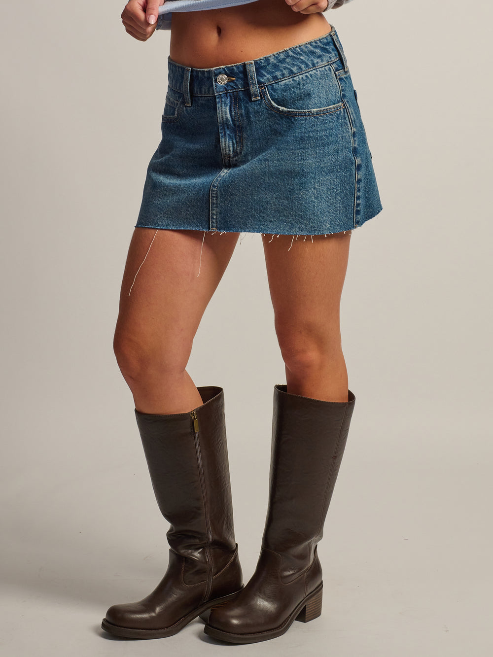 HARLOW DAISY DENIM SKORT - DARK WASH