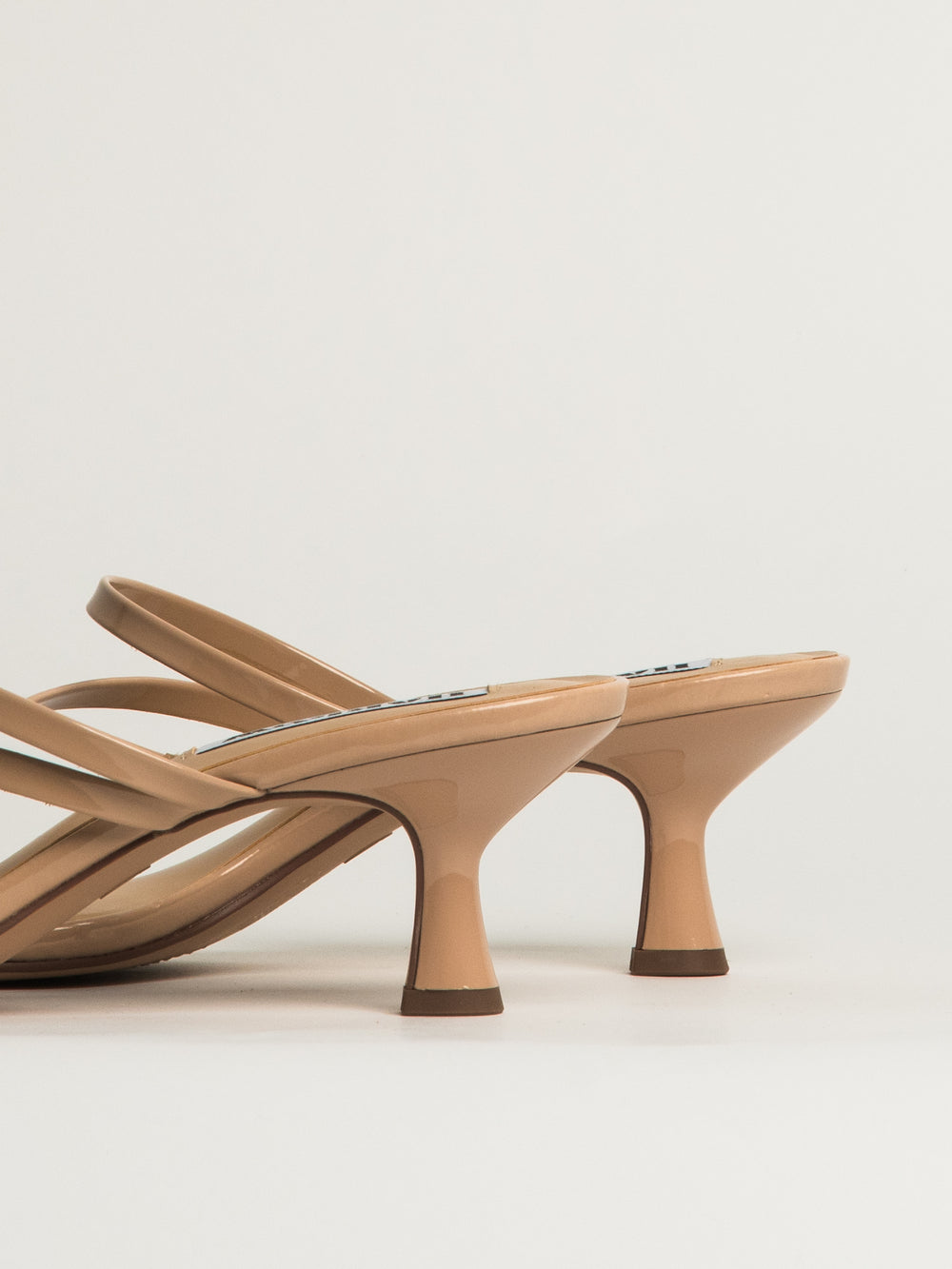 WOMENS HARLOW KITTEN - BEIGE