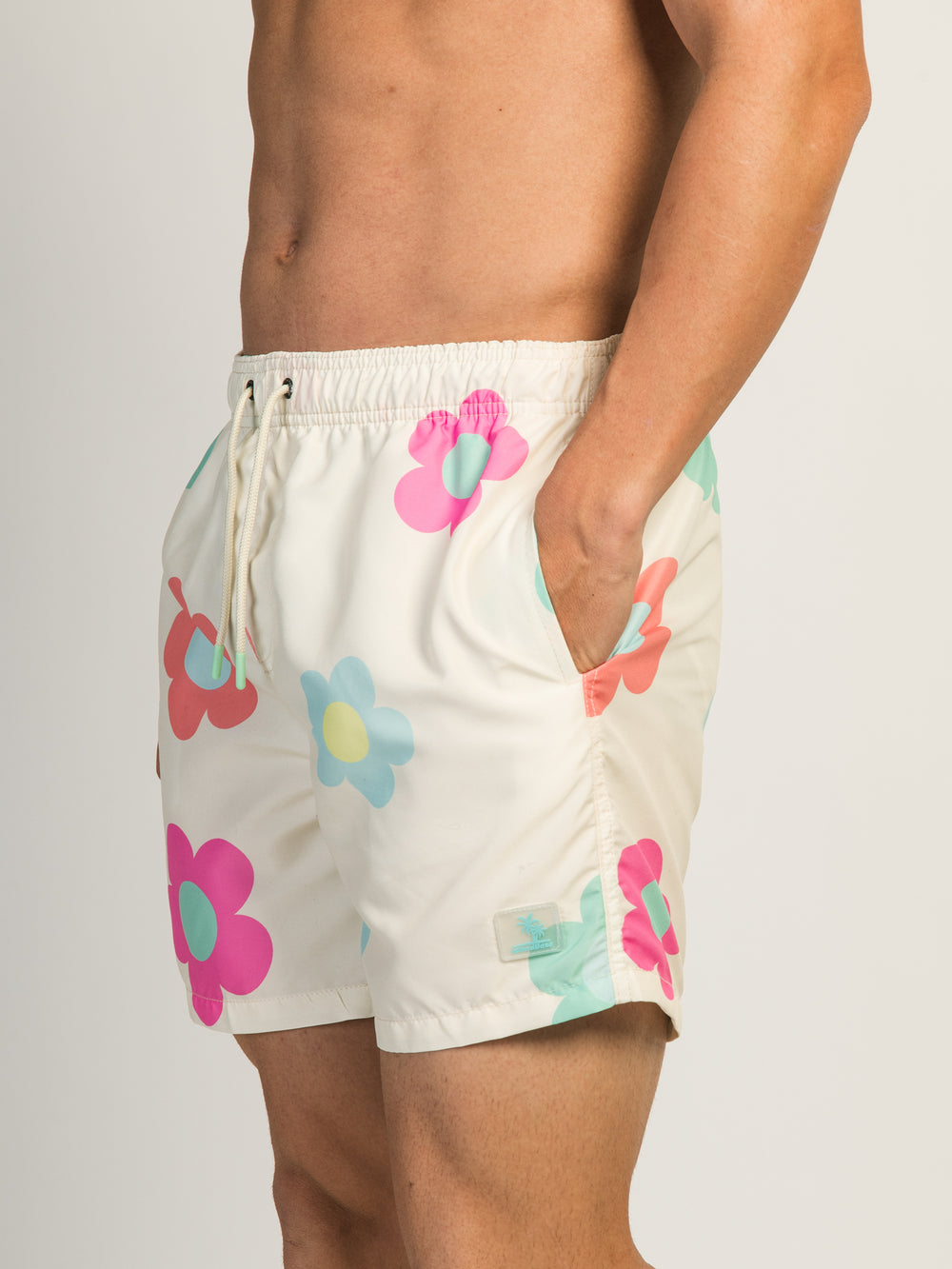 ISLAND HAZE DAISY 5IN VOLLEY SHORT - CREAM