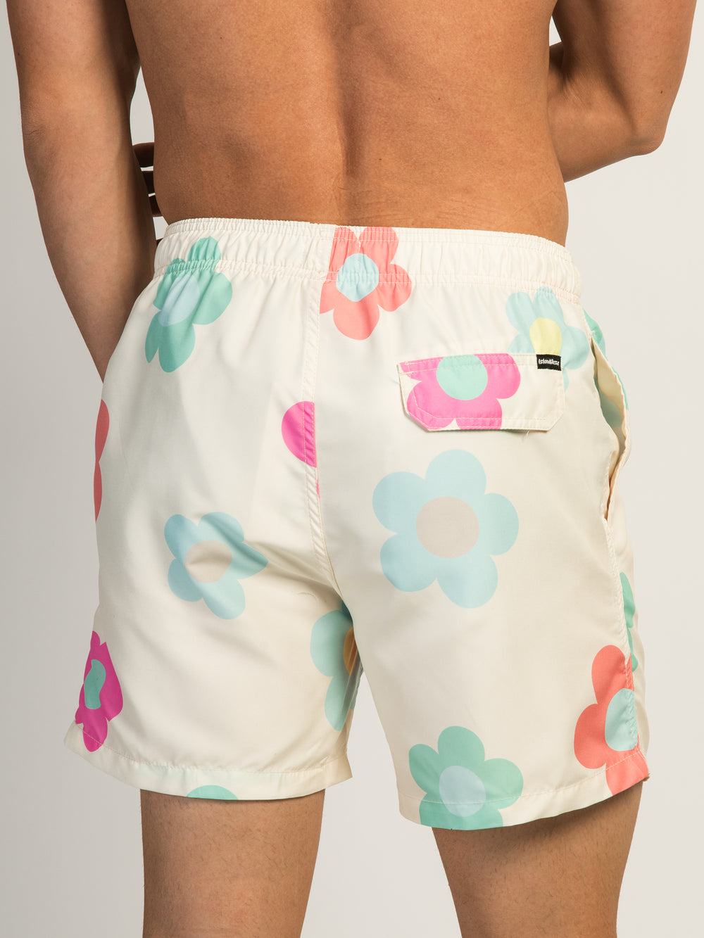 ISLAND HAZE DAISY 5IN VOLLEY SHORT - CREAM