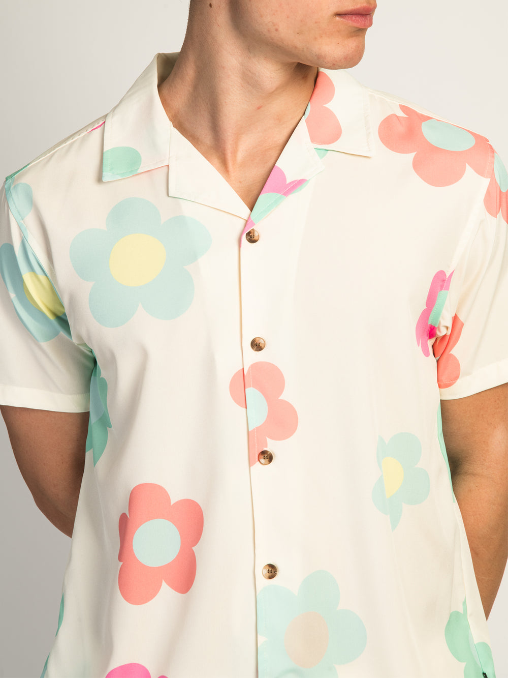 ISLAND HAZE DAISY SHORT SLEEVE WOVEN SHIRT - CREAM
