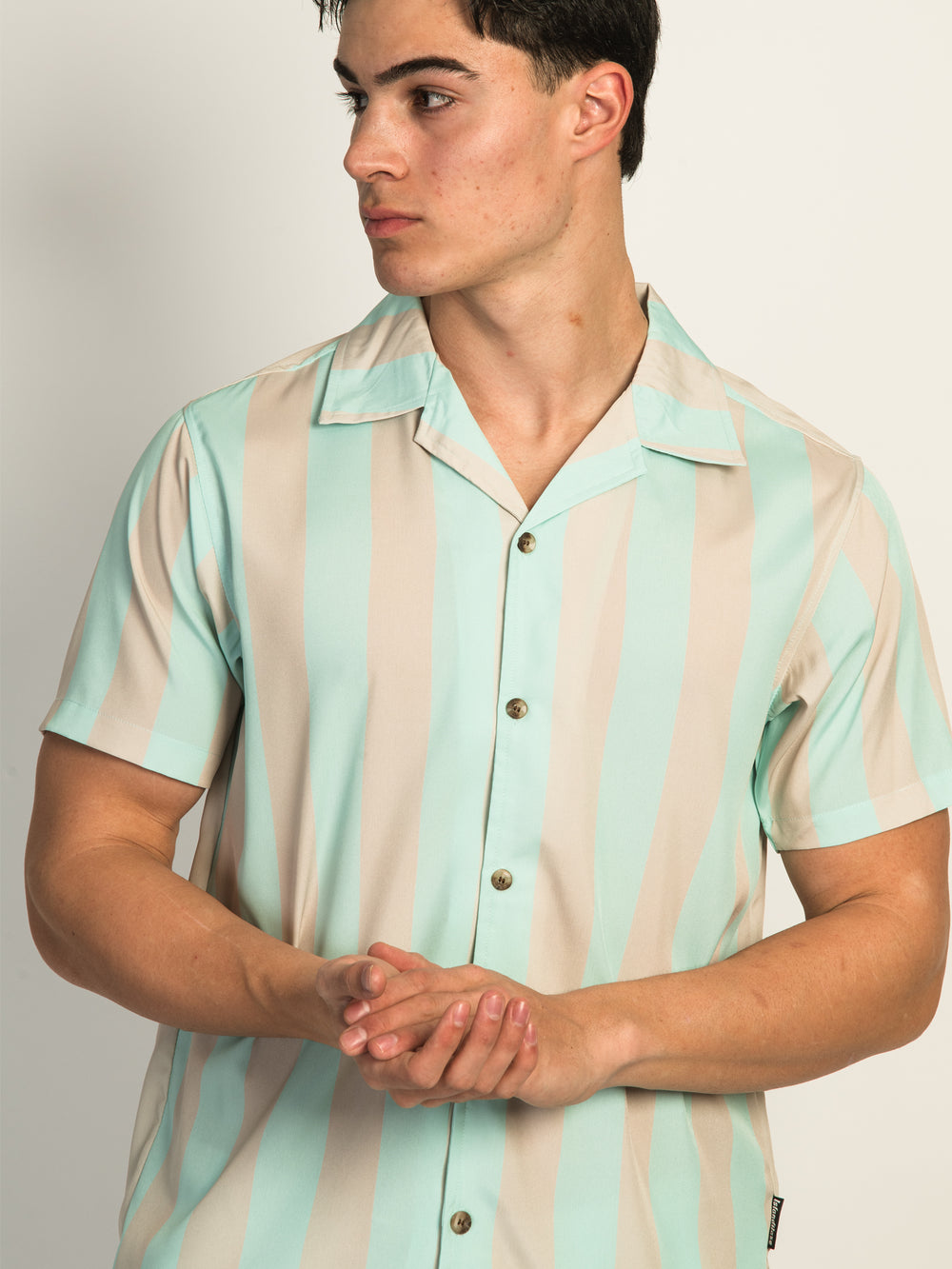 ISLAND HAZE - CHEMISE TISSÉE À MANCHES COURTES ET À RAYURES VERTICALES