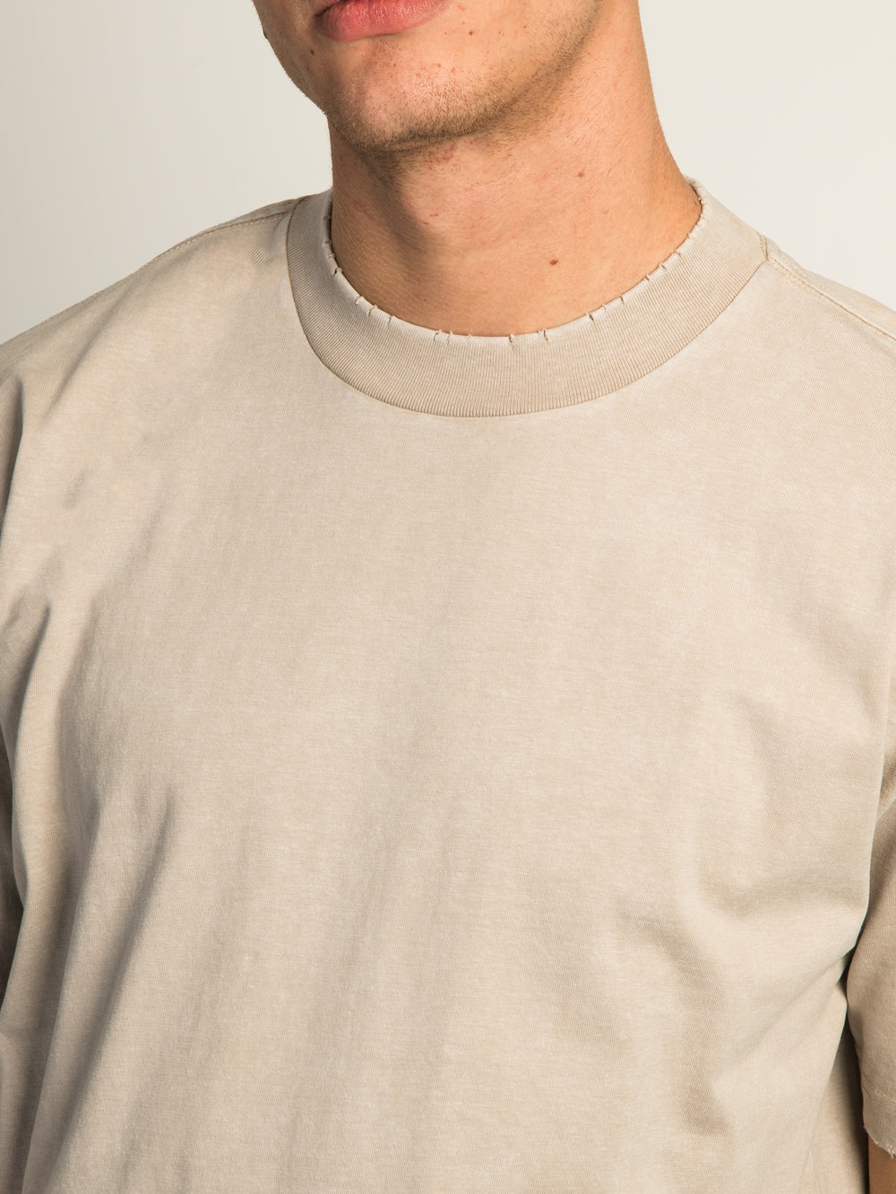 KOLBY HEAVYWEIGHT T-SHIRT - BLACK