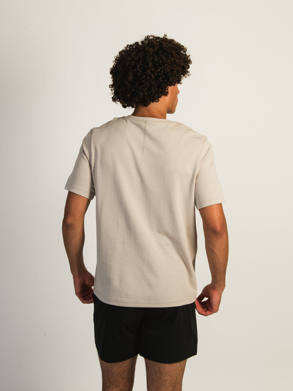 KOLBY KEEP COOL TEE - PEBBLE
