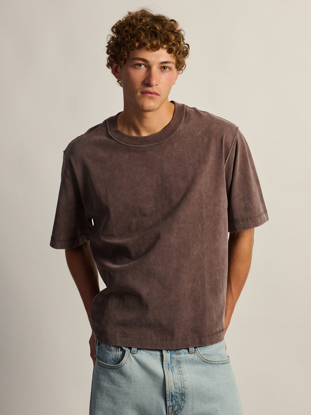 KOLBY SHORT CUT HEAVYWEIGHT TEE - BROWN
