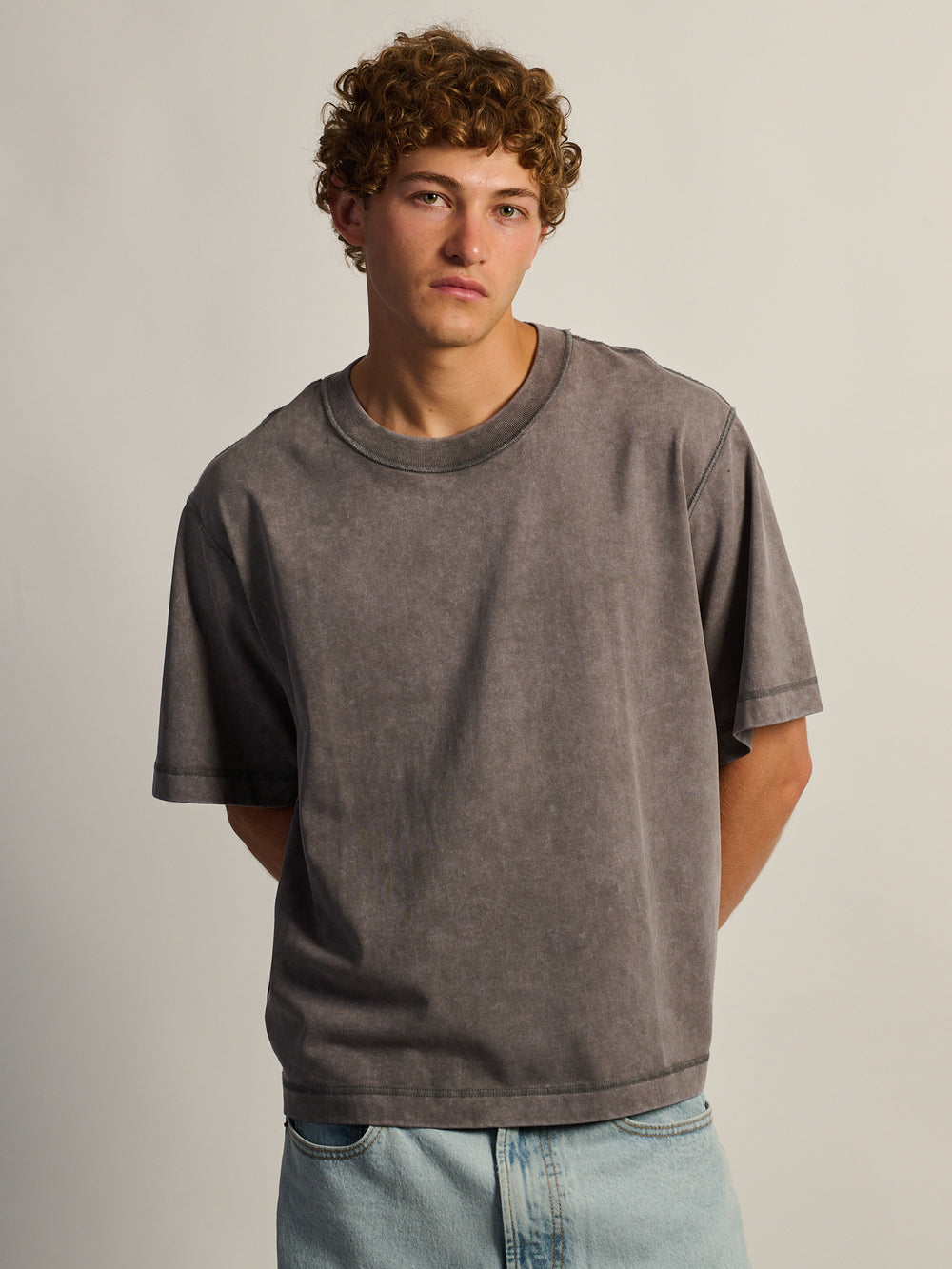 T-SHIRT COURT KOLBY HEAVYWEIGHT - CHARCOAL