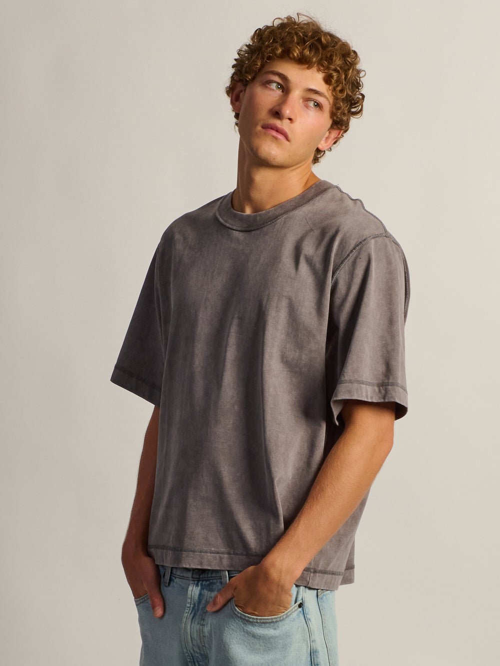 KOLBY SHORT CUT HEAVYWEIGHT TEE - CHARCOAL