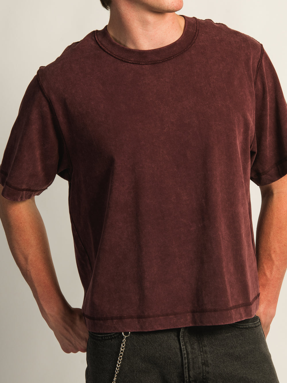 T-SHIRT COURT KOLBY HEAVYWEIGHT - PRUNE