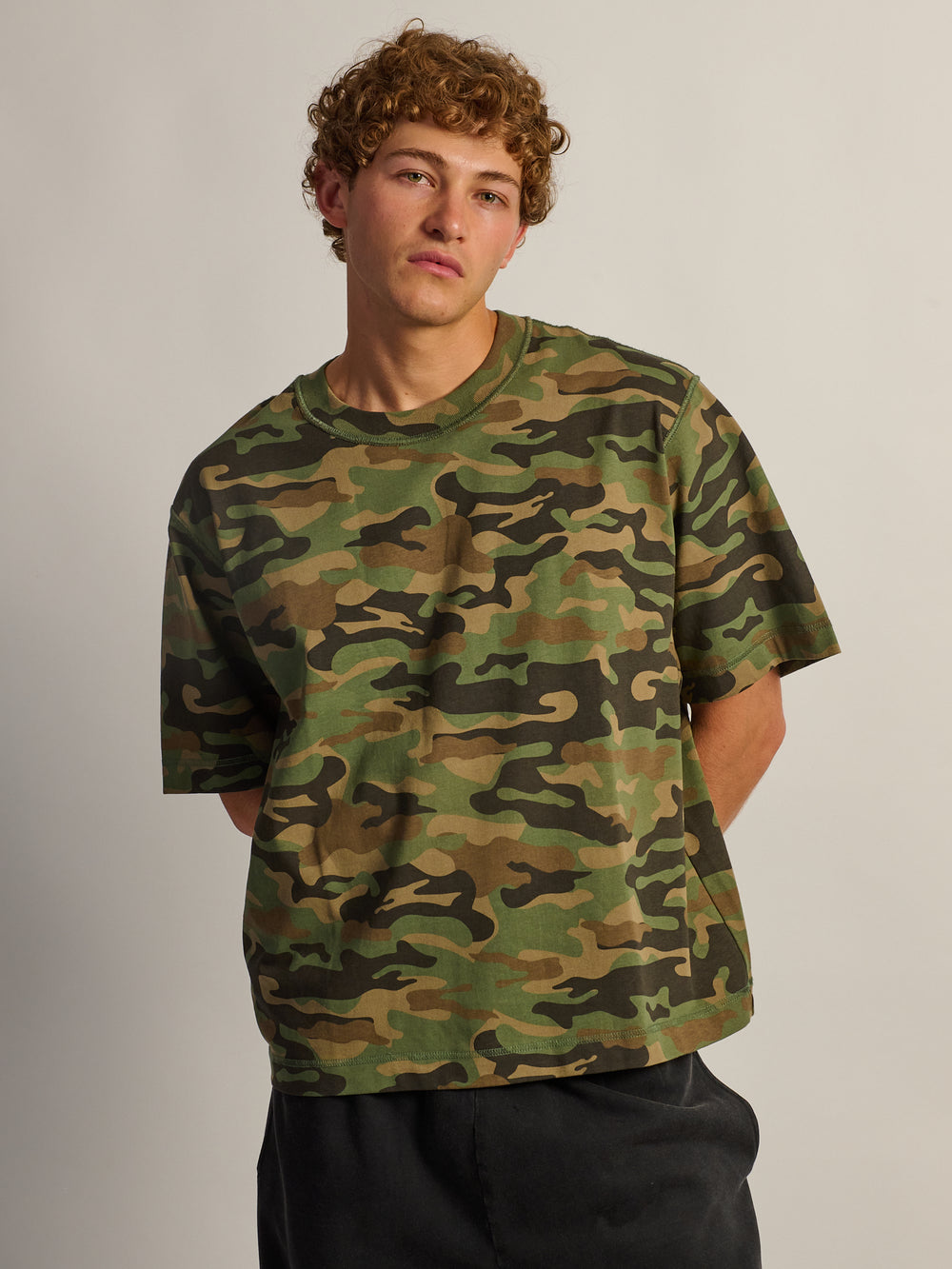 KOLBY SHORT CUT HEAVYWEIGHT T-SHIRT - CAMO