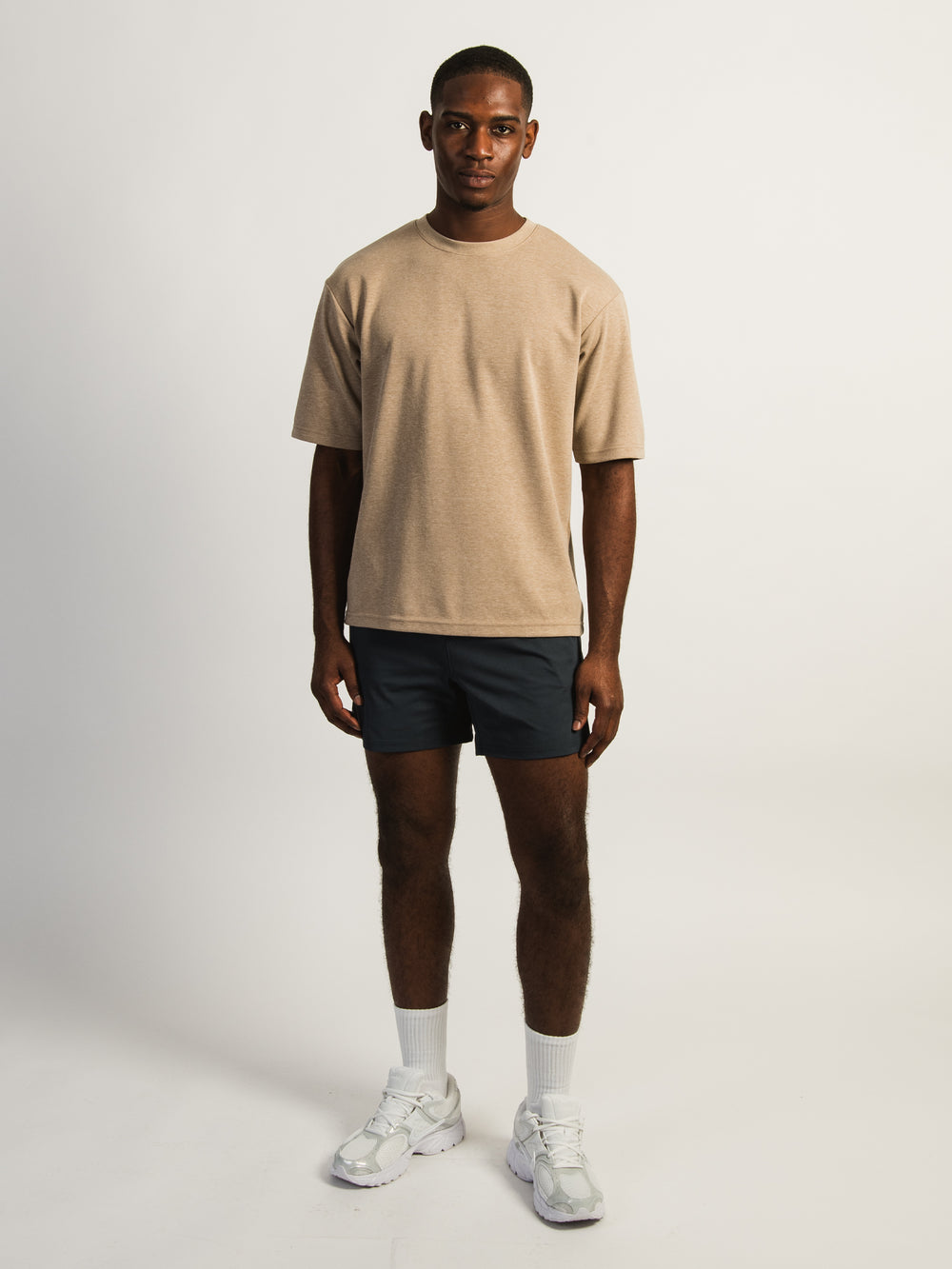 KOLBY KEEP COOL BOXY FIT TEE - HEATHER BROWN