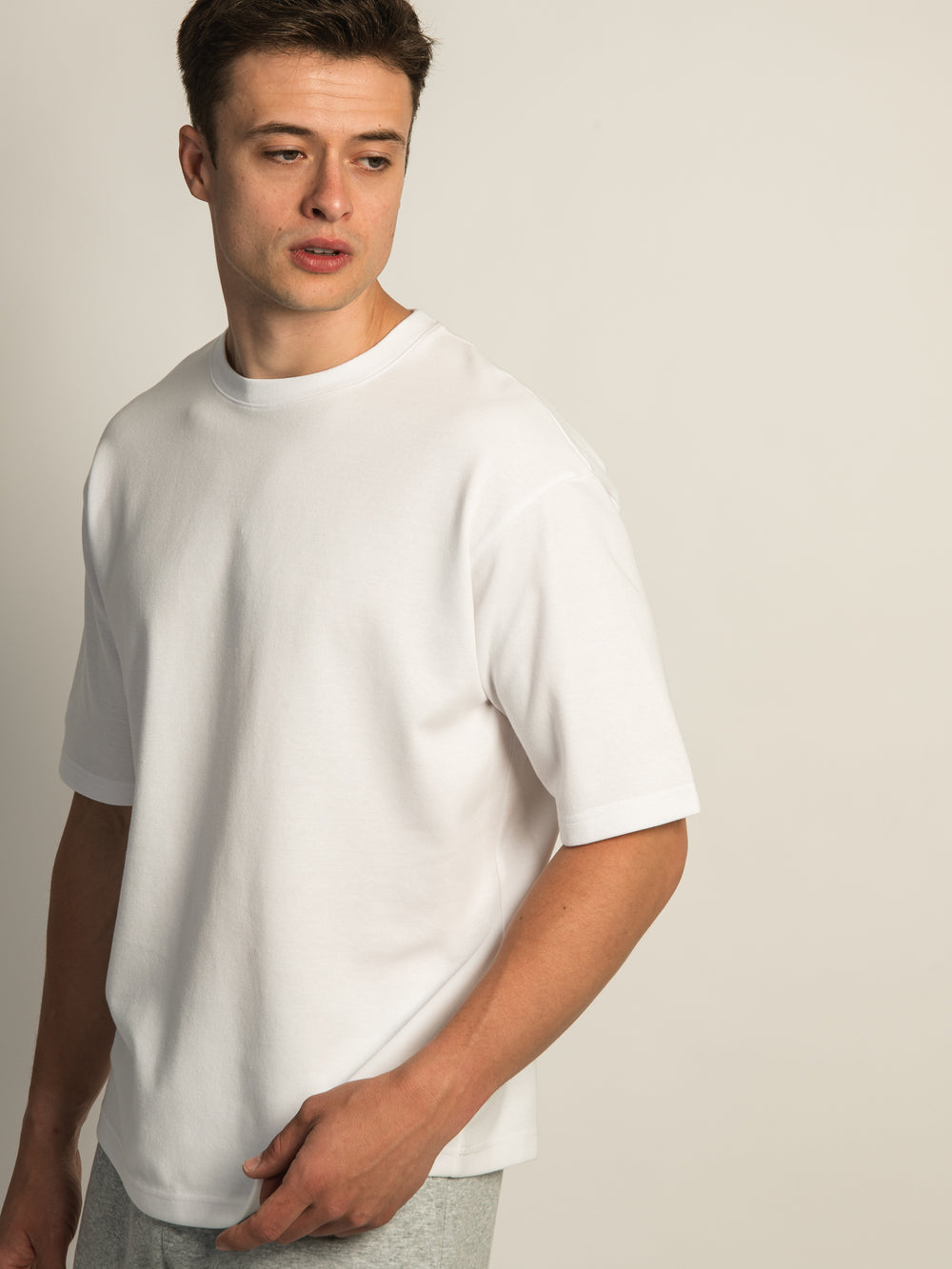 KOLBY KEEP COOL BOXY FIT TEE- WHITE