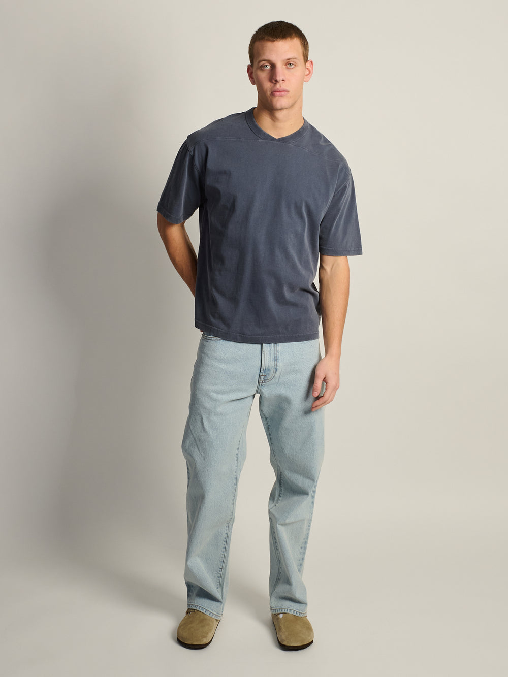 KOLBY LOOSE FIT FOOTBALL TEE - CHARCOAL NAVY