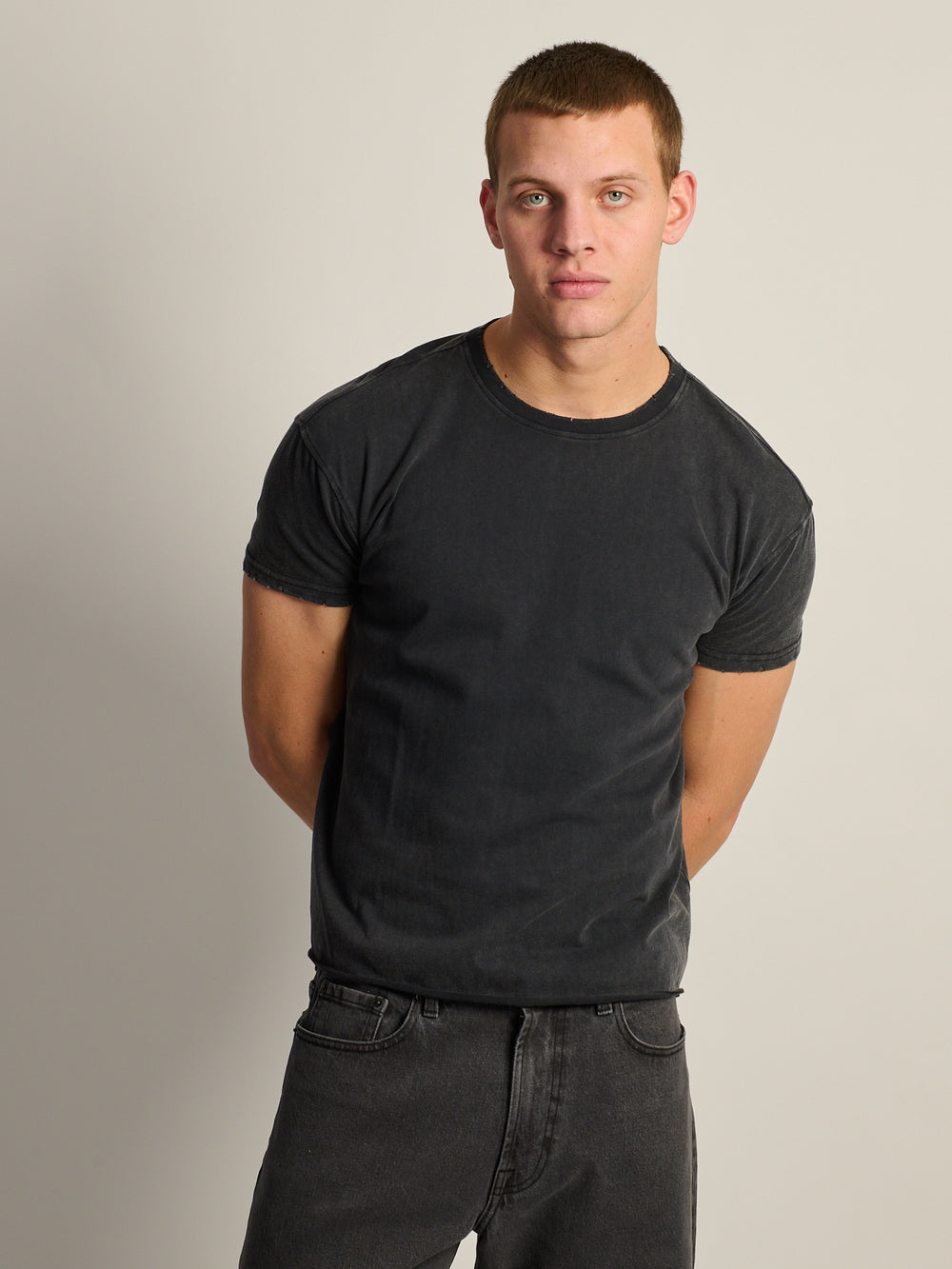 T-SHIRT MUSCLE COURT KOLBY – NOIR