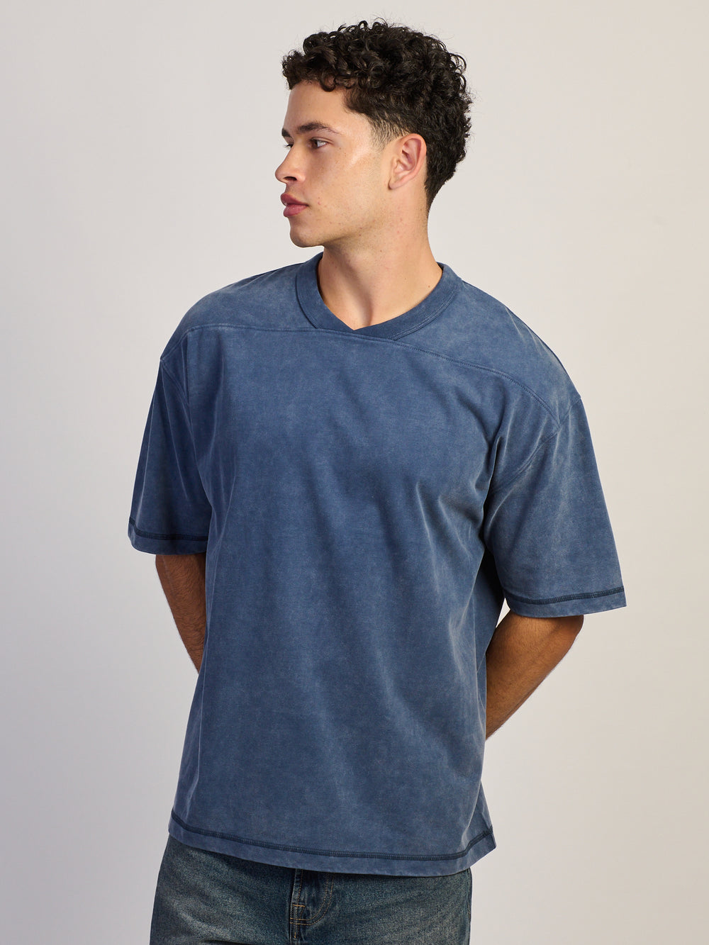 T-SHIRT KOLBY À SURPIQÛRES CONTRASTANTES - BLEU