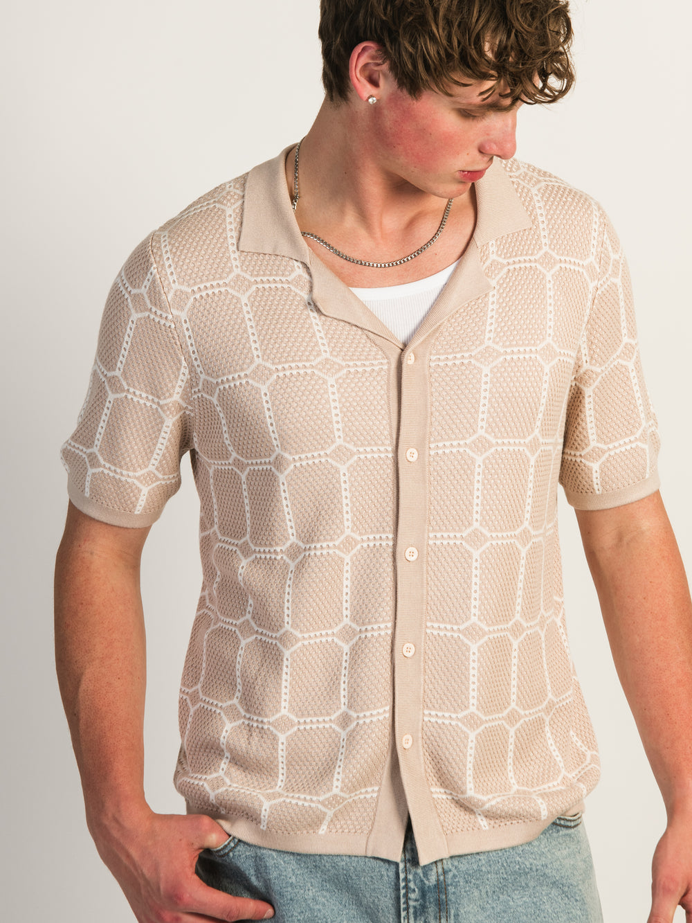 KOLBY KNIT SHIRT - PEBBLE