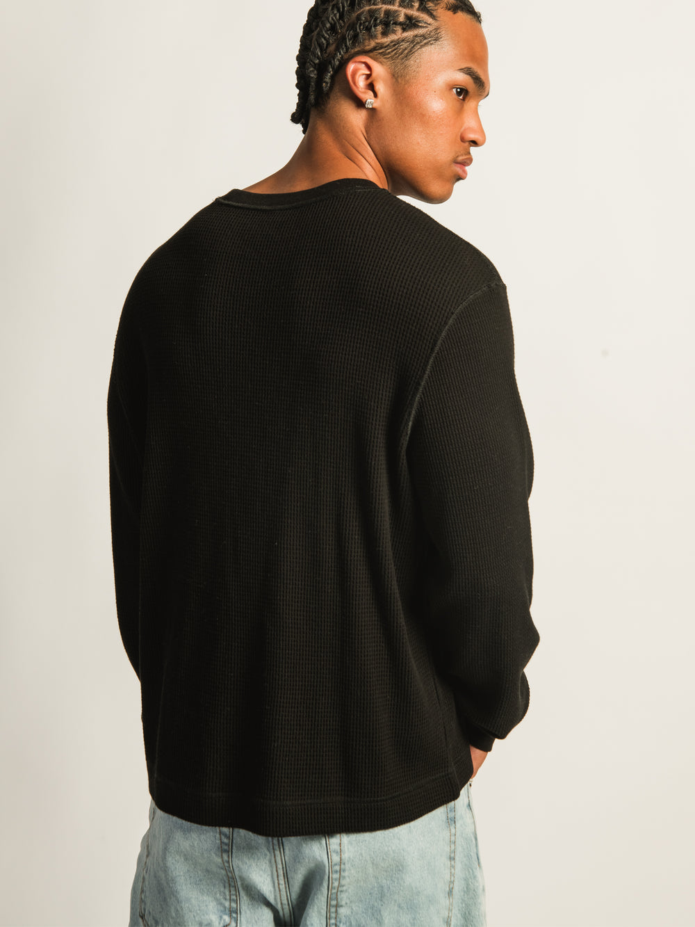 KOLBY SHORT CUT LONG SLEEVE WAFFLE SHIRT - BLACK