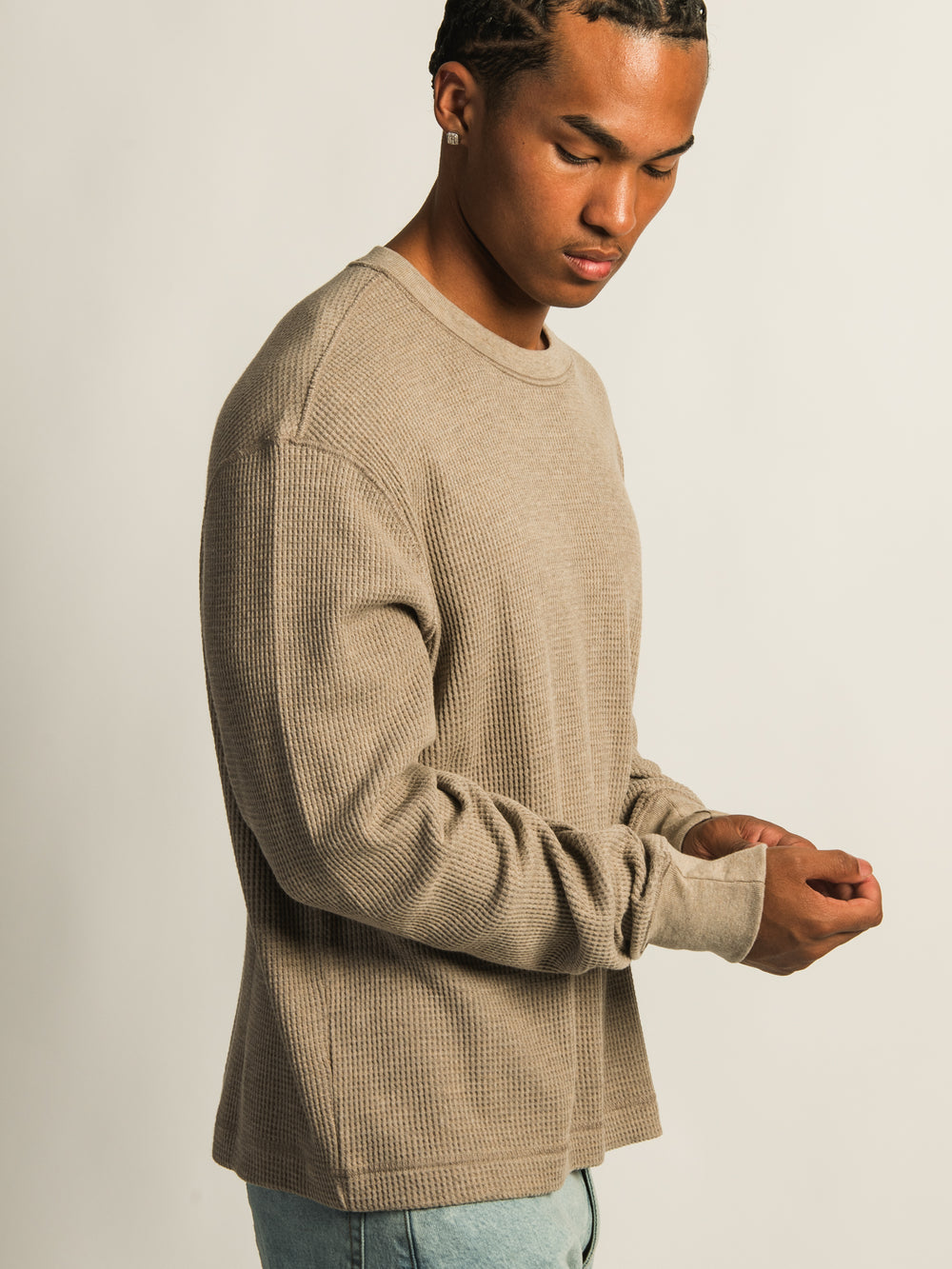 KOLBY SHORT CUT LONG SLEEVE WAFFLE SHIRT - BROWN