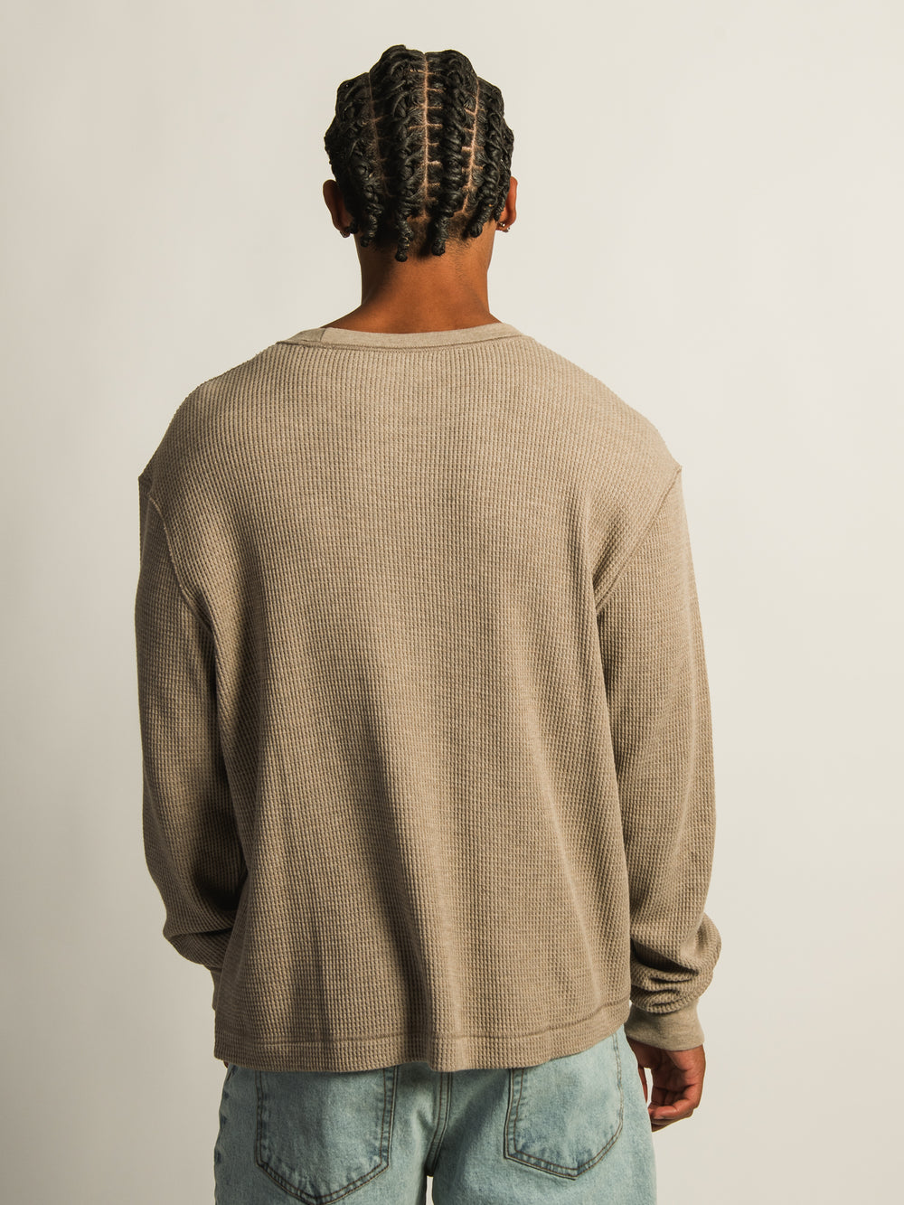 KOLBY SHORT CUT LONG SLEEVE WAFFLE SHIRT - BROWN