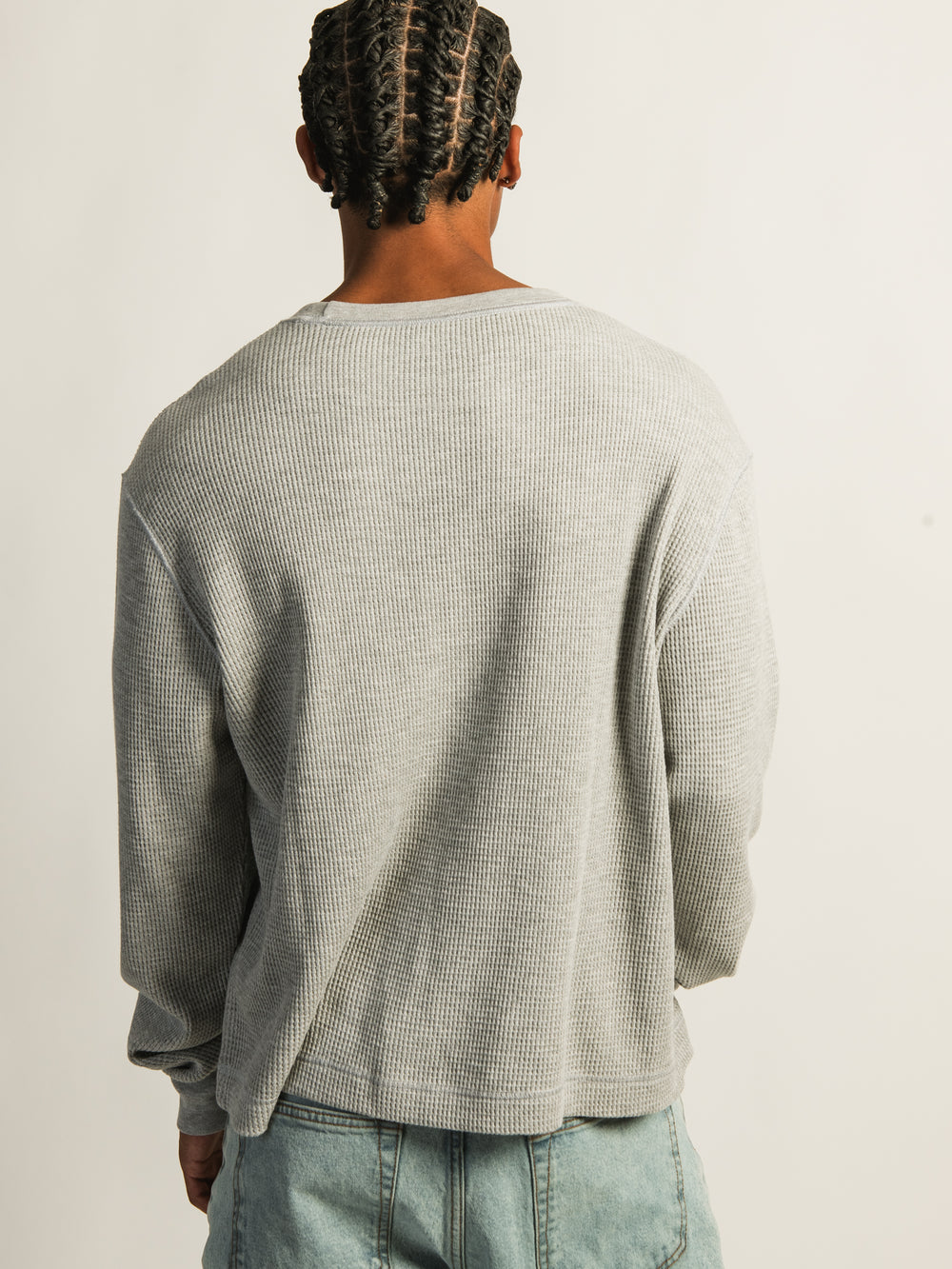 KOLBY SHORT CUT LONG SLEEVE WAFFLE SHIRT - HEATHER GREY