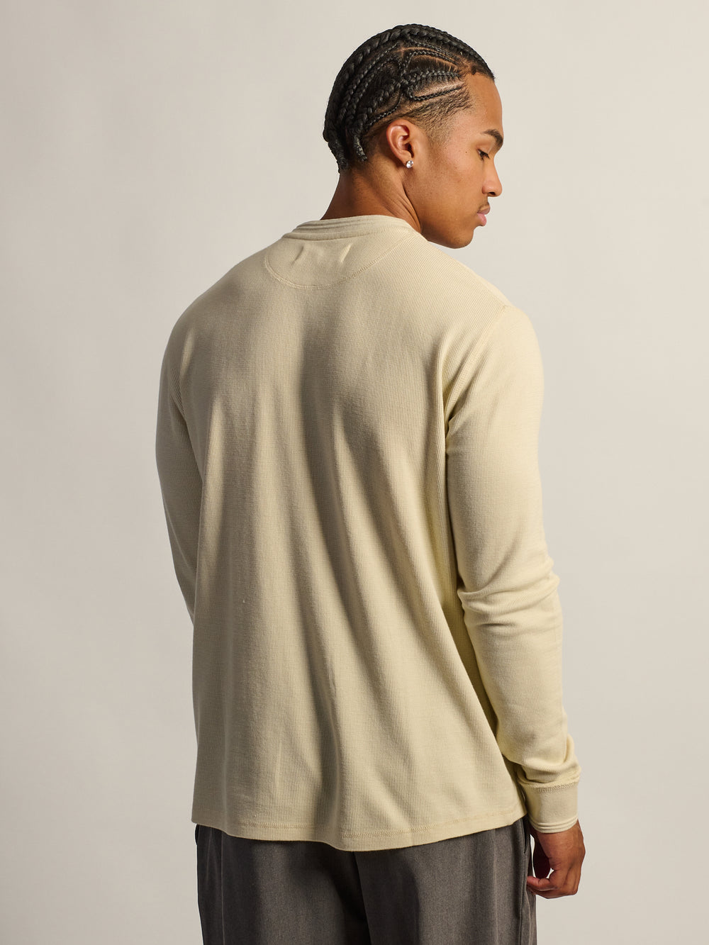 T-SHIRT HENLEY GAUFRÉ TEXTURÉ KOLBY - BLANC CASSÉ