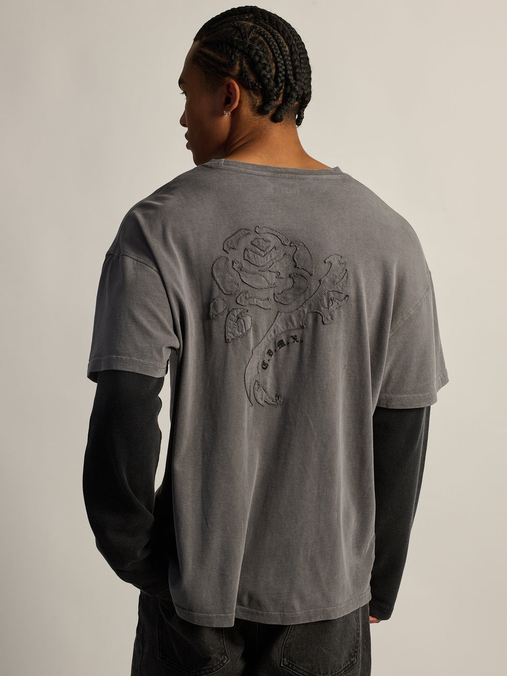 KOLBY LONG SLEEVE WAFFLE FOOTBALL T-SHIRT - CHARCOAL