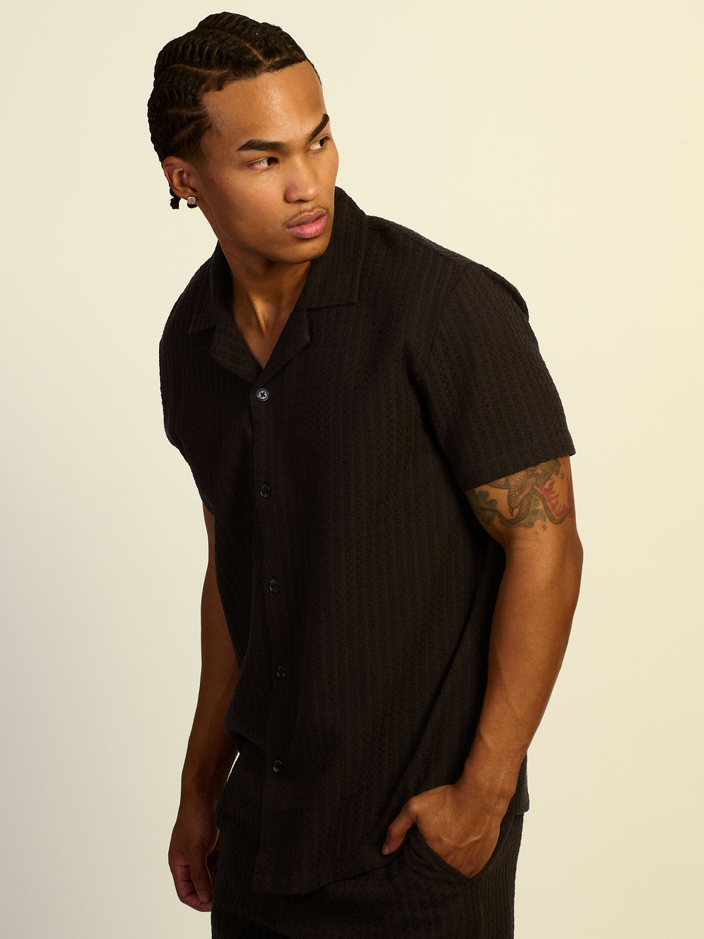 KOLBY RELAXED FIT WOVEN SHIRT - BLACK