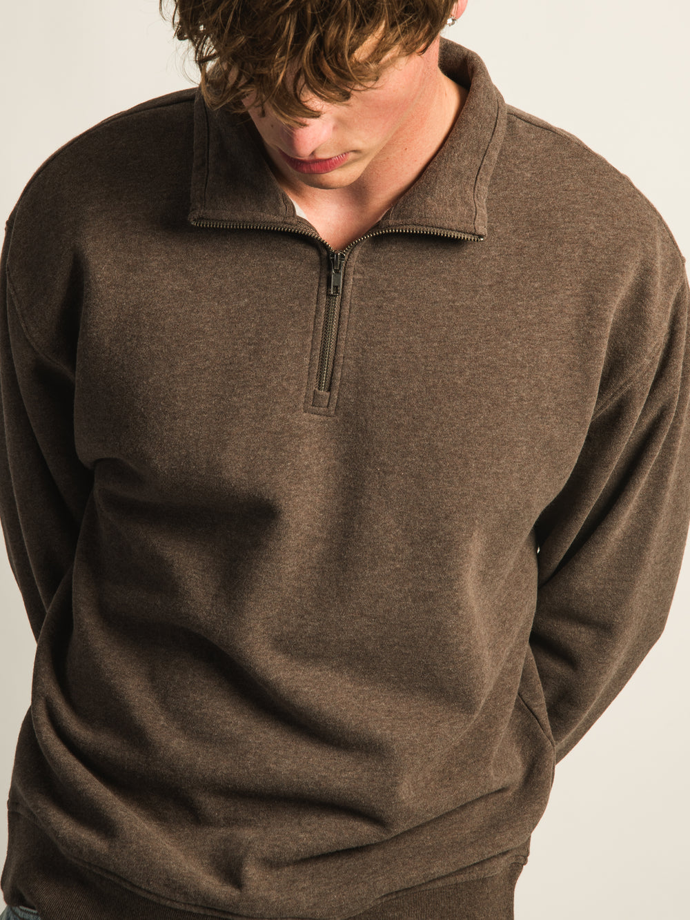 KOLBY RELAXED FIT QUARTER ZIP - CHOCOLATE