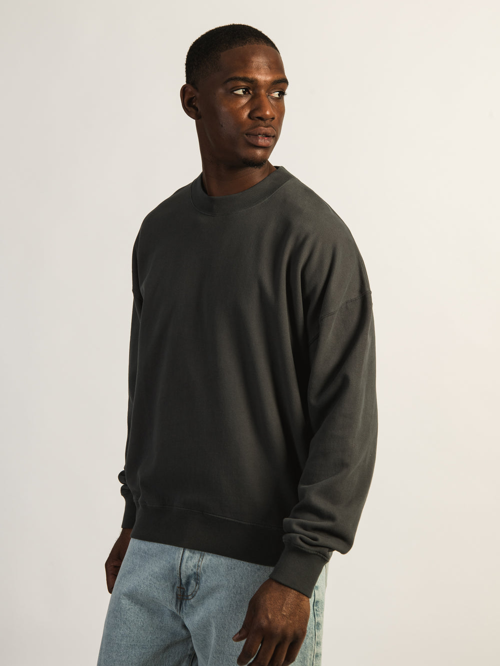CHANDAIL KOLBY CREW COUPE DÉCONTRACTÉE - ASH