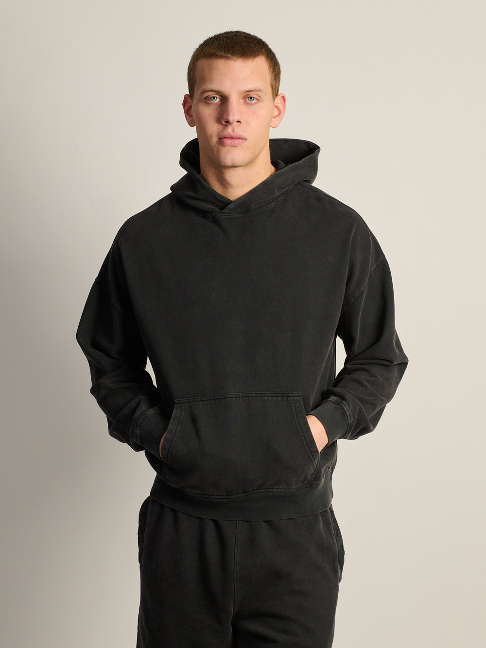 HOODIE DÉCONTRACTÉ KOLBY – NOIR