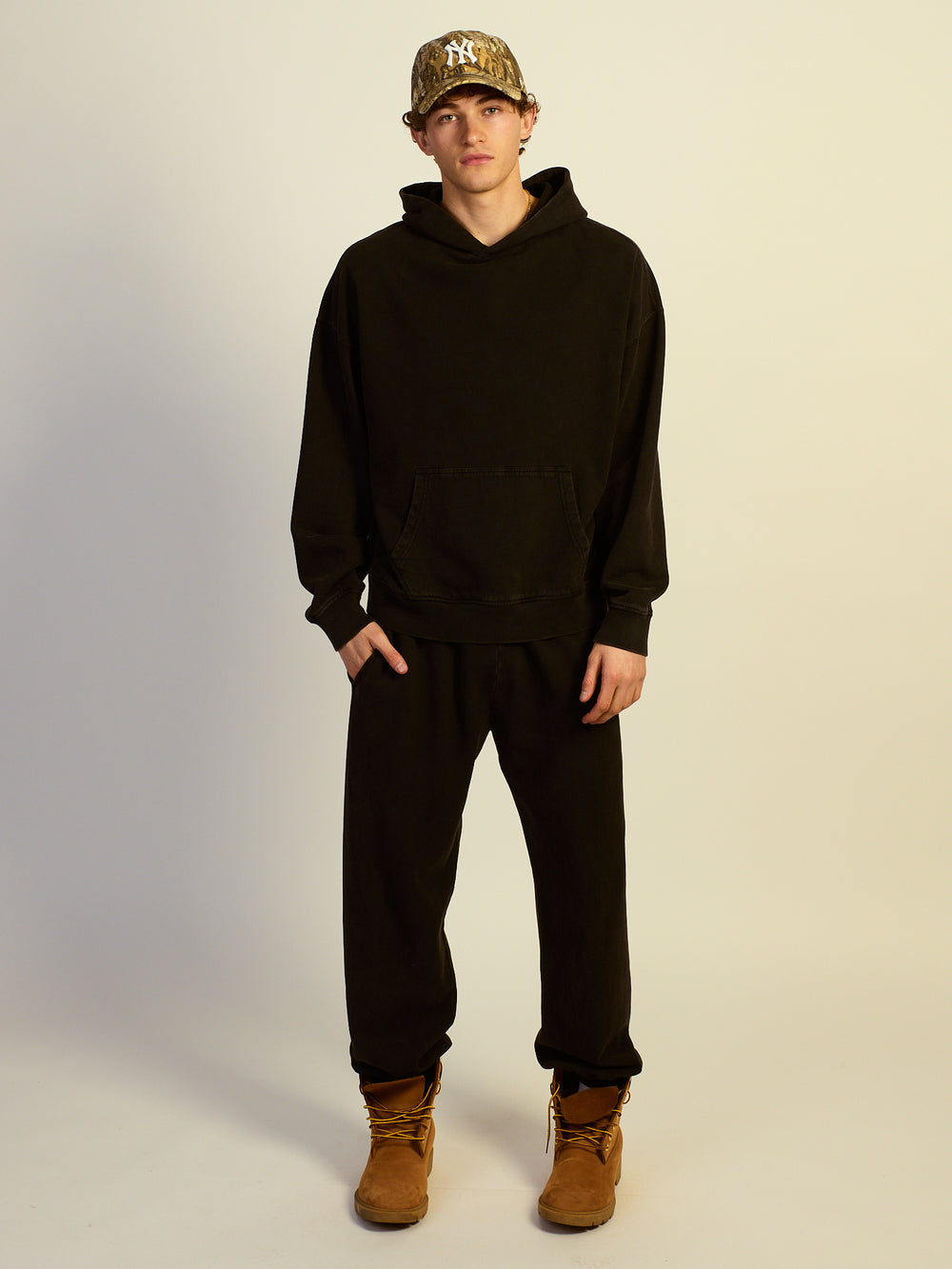 KOLBY RELAXED FIT HOODIE - BLACK