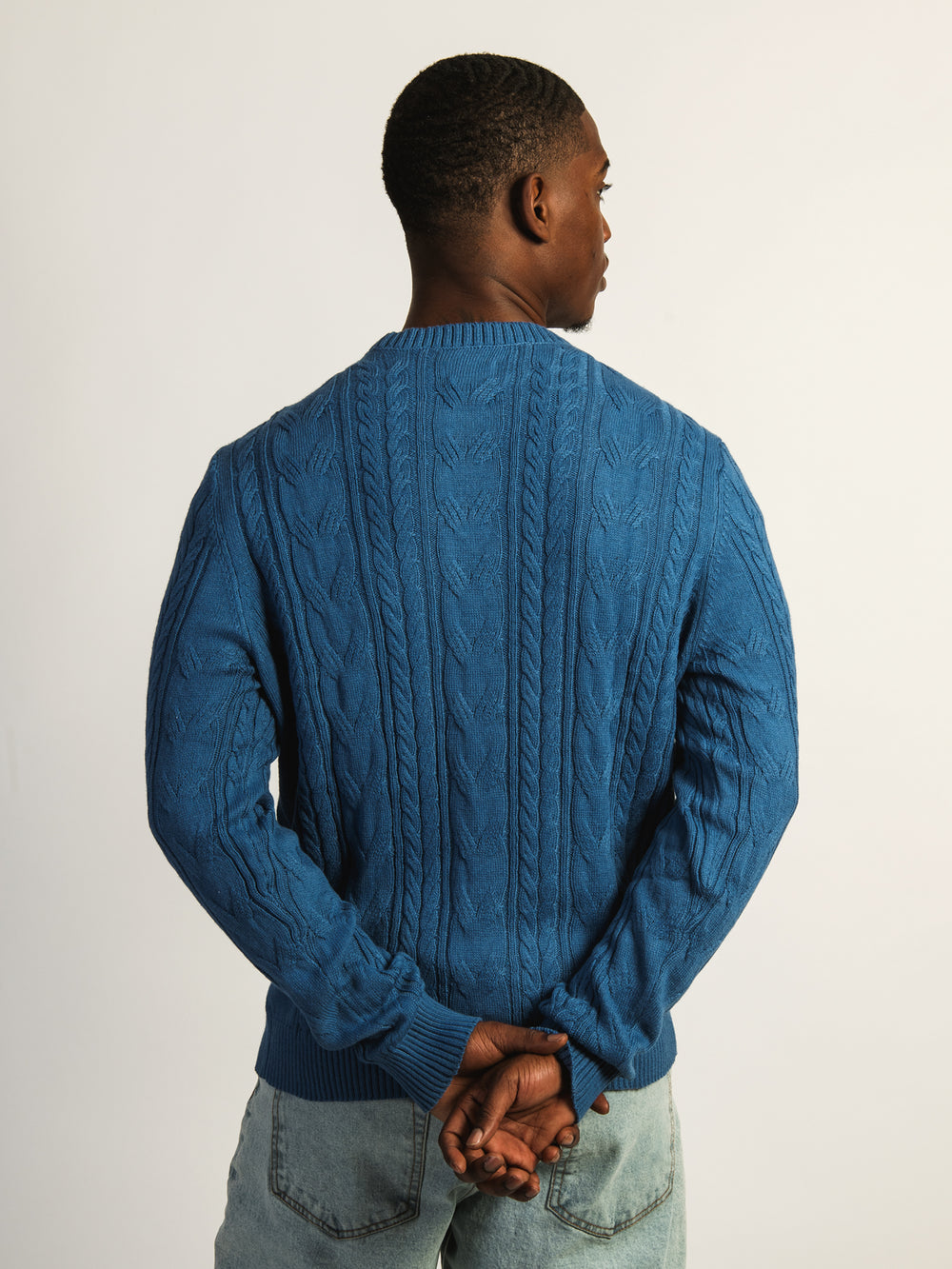 KOLBY CABLE KNIT SWEATER - BLUE