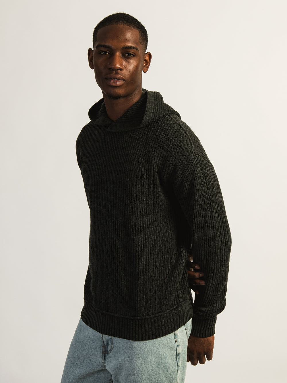 KOLBY SWEATER HOODIE - BLACK