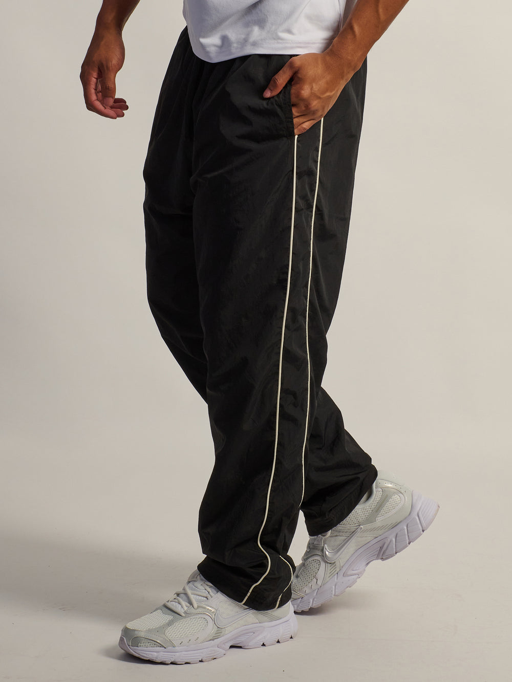 KOLBY TRACK PANT - BLACK