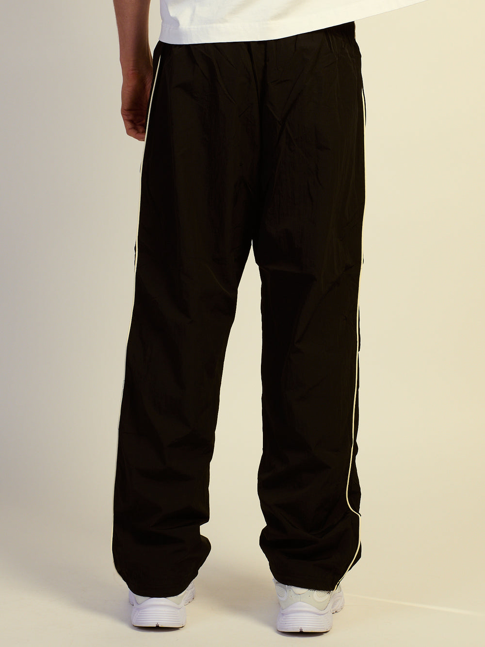 KOLBY TRACK PANT - BLACK