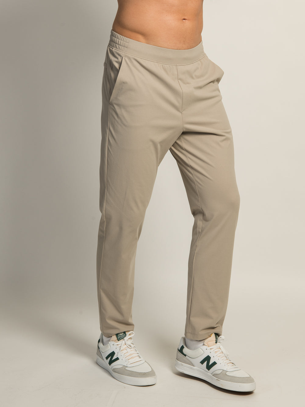 PANTALON EXTENSIBLE À ENFILER KOLBY – PEBBLE
