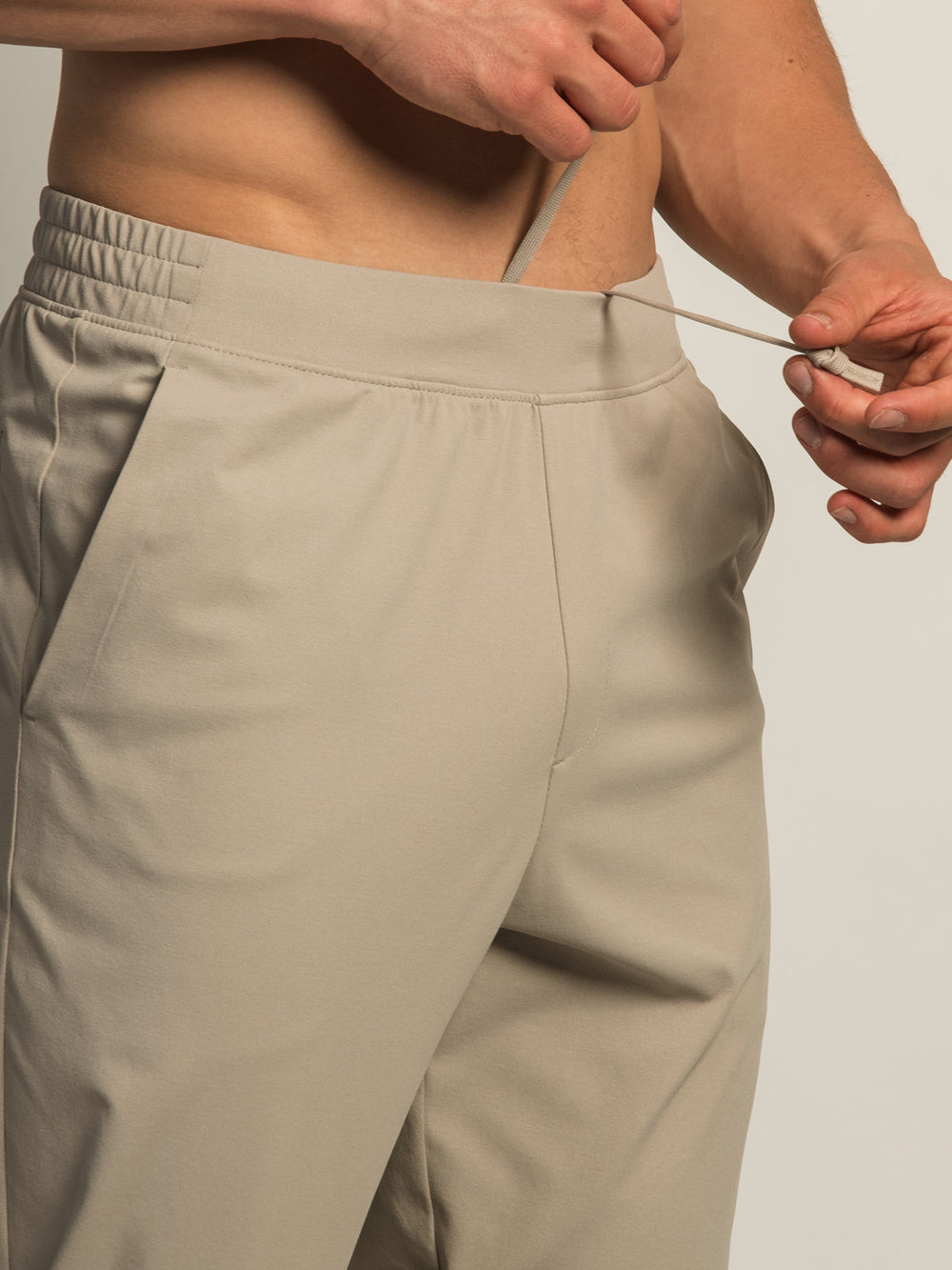 PANTALON EXTENSIBLE À ENFILER KOLBY – PEBBLE