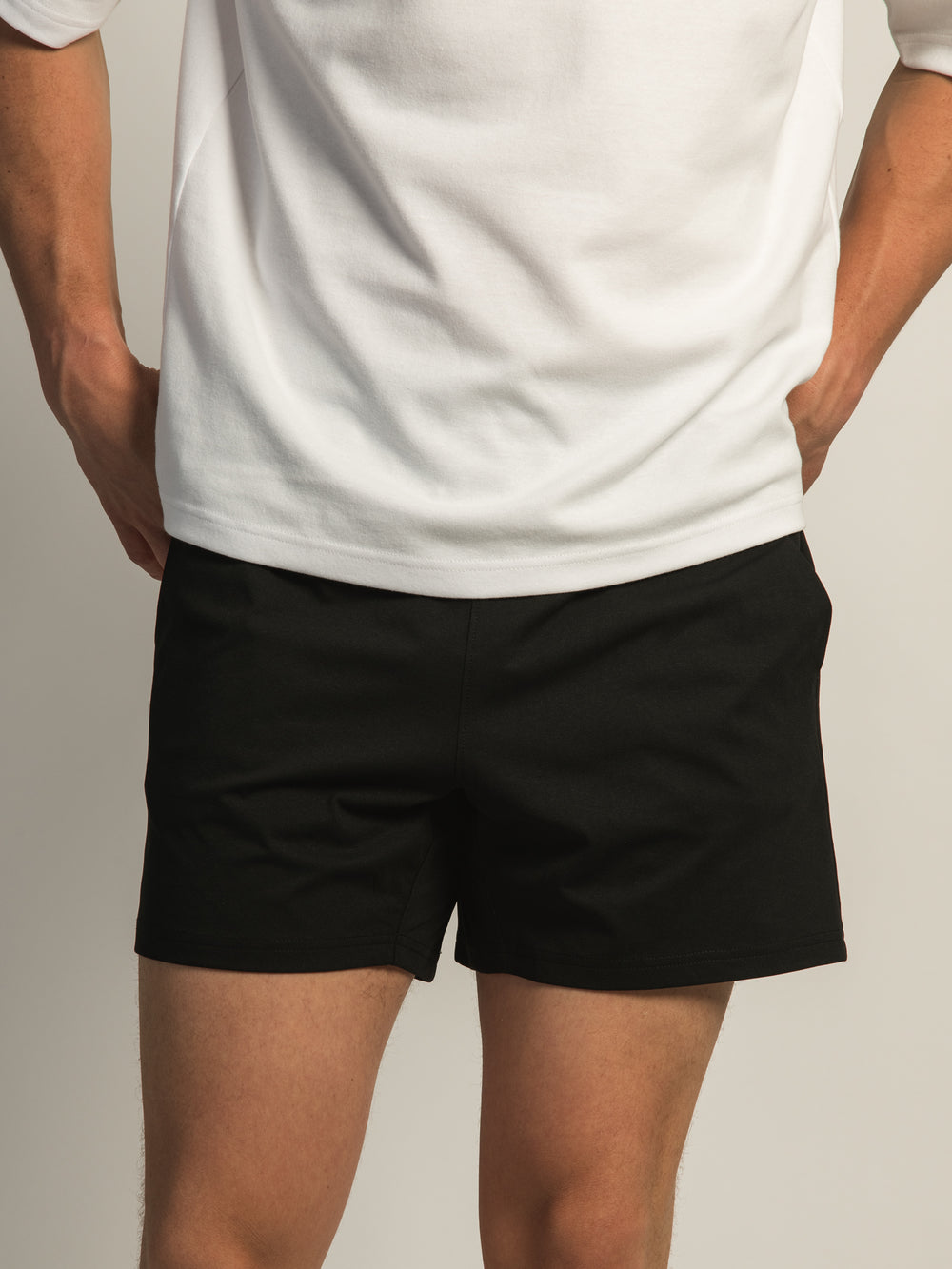 KOLBY KEEP COOL STRETCH PULL ON SHORT - BLACK