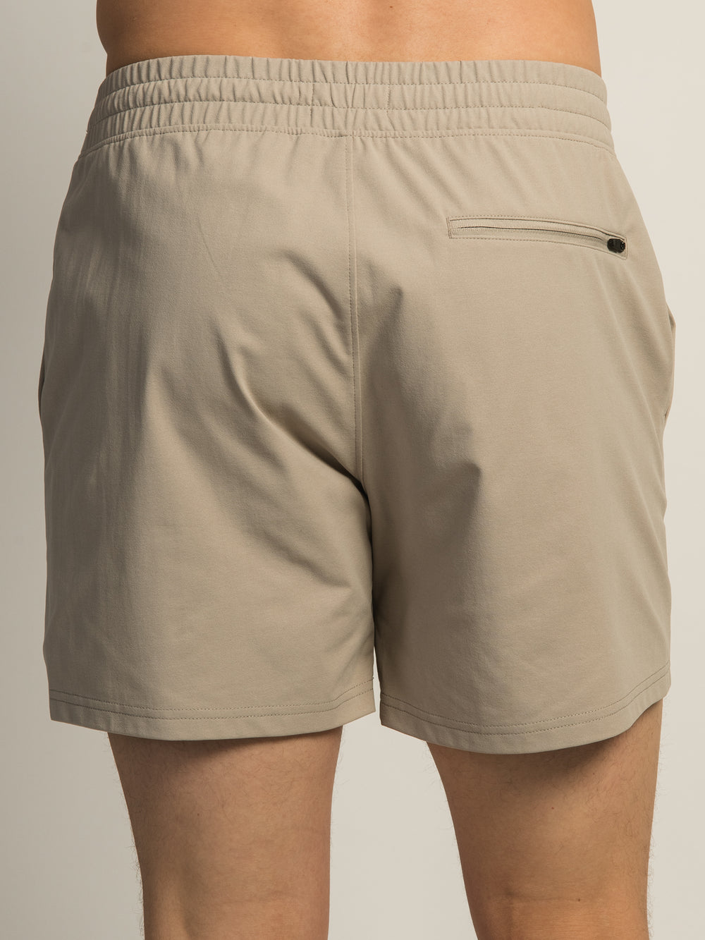 KOLBY KEEP COOL STRETCH PULL ON SHORT - PEBBLE